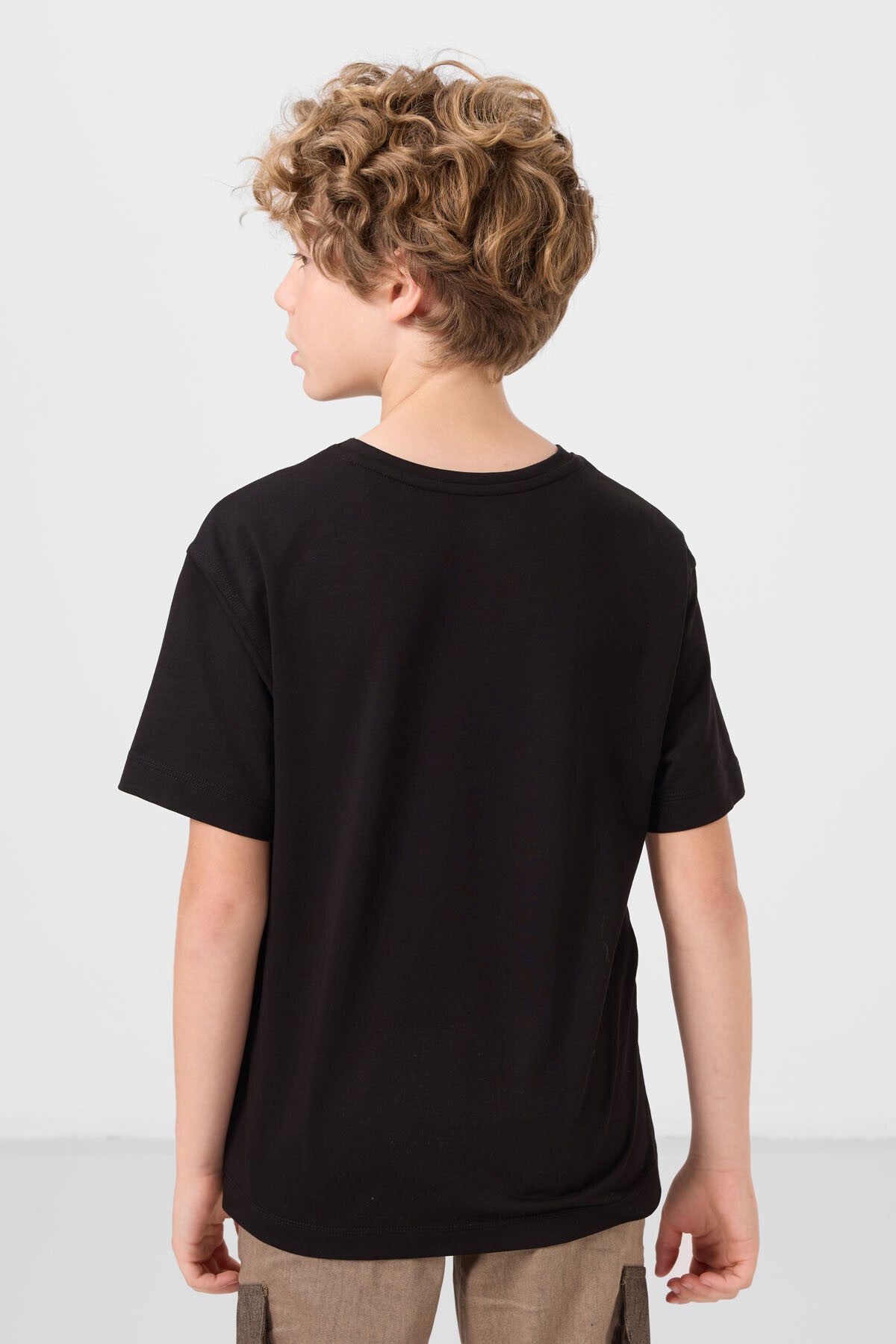 Siyah Pamuklu Yumuşak Dokulu Oversize Baskılı Erkek Çocuk T-Shirt - 11285