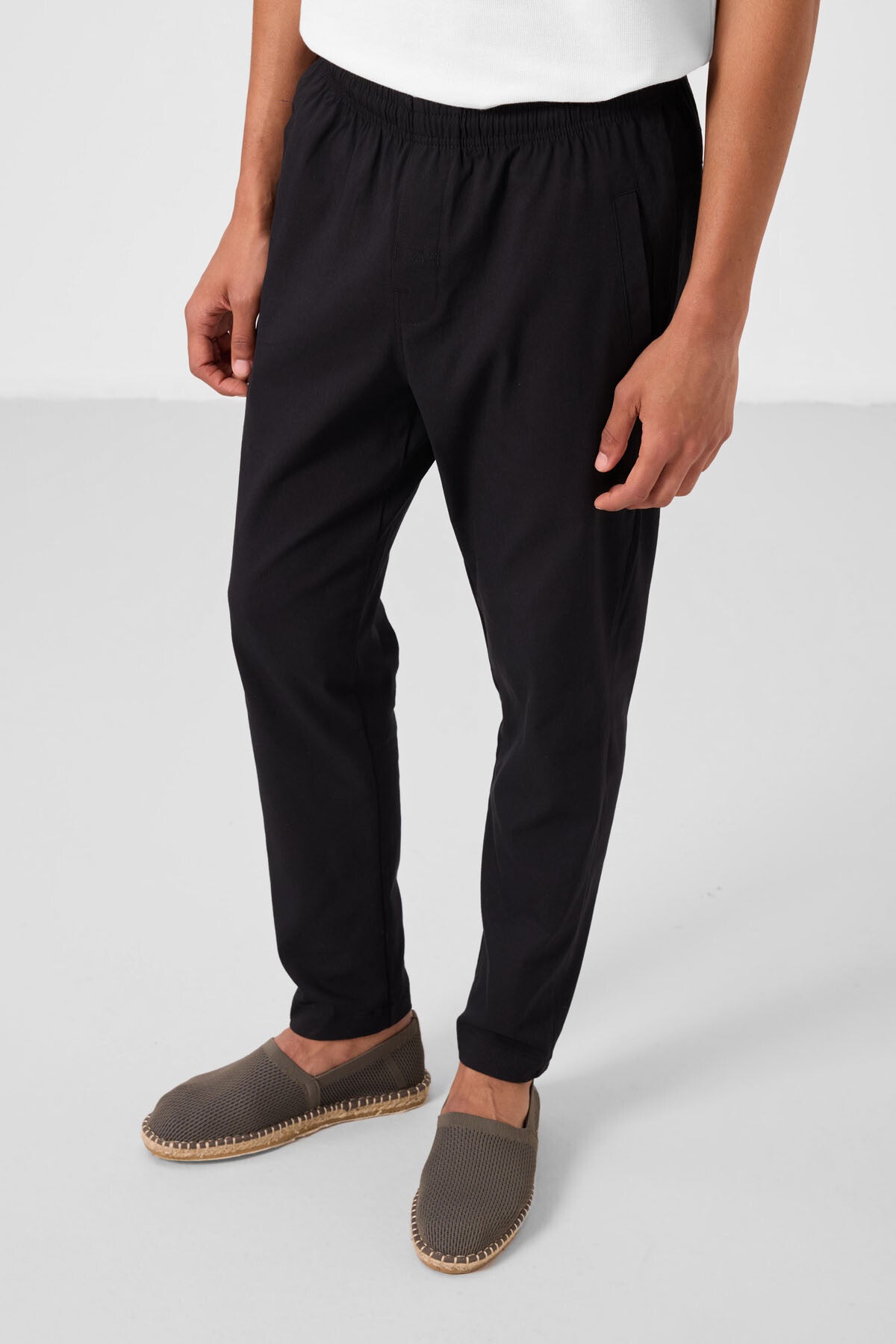 Siyah Standart Fit Dokuma Hafif Esnek Chino Erkek Pantolon - 82179