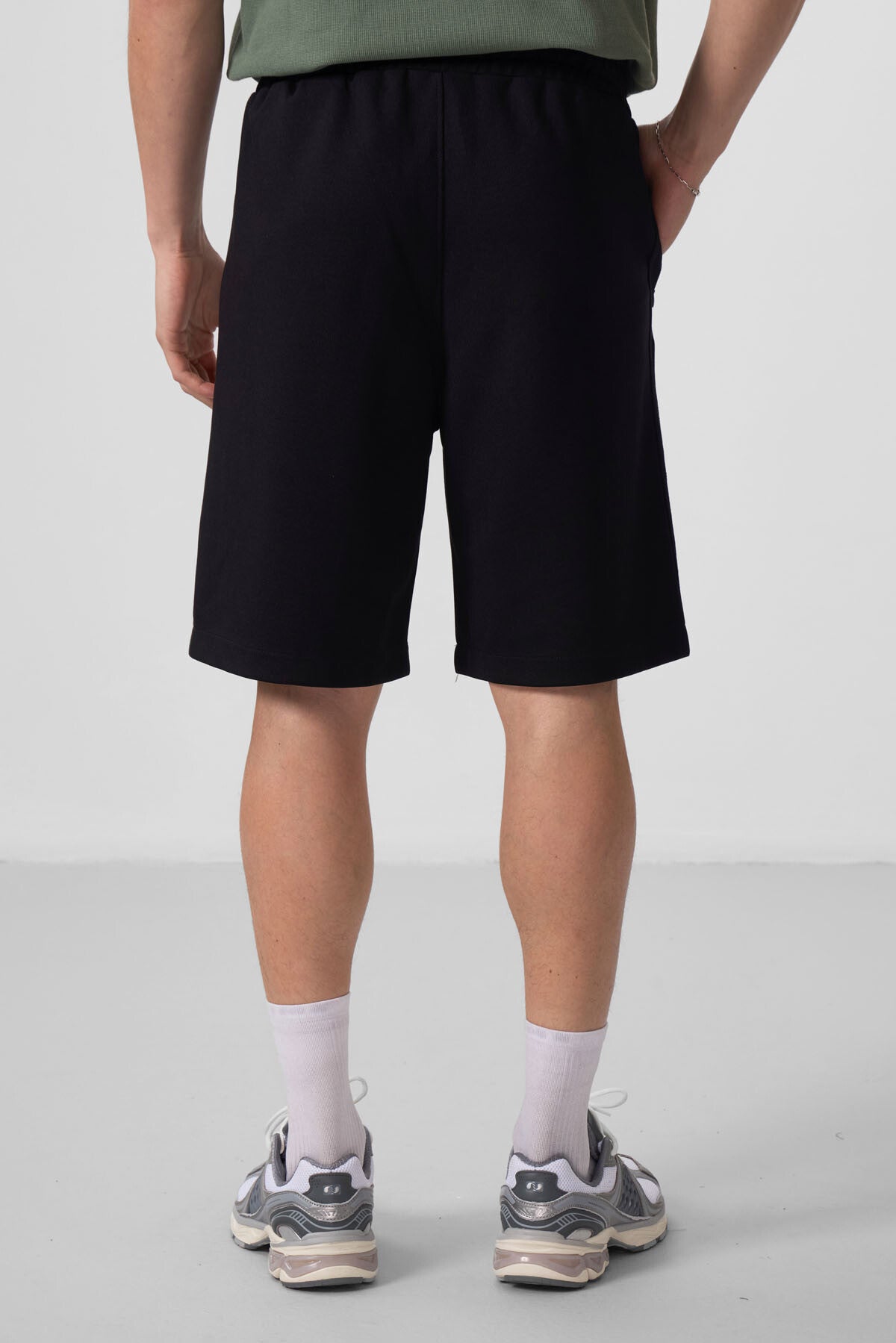 Siyah Yüzeyi Dokulu Oversize Erkek Şort - 81288