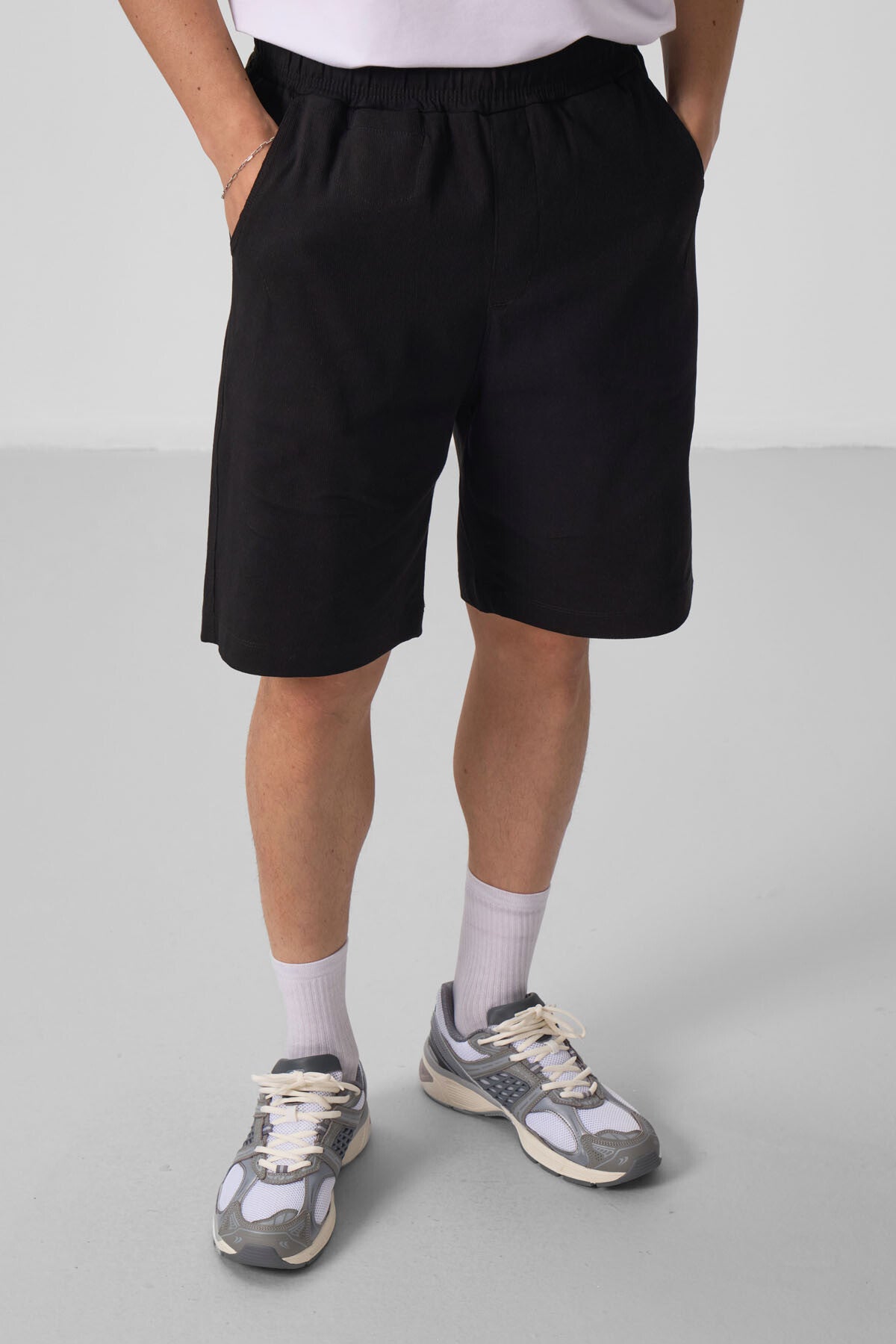 Siyah Standart Fit Dokuma Hafif Esnek Chino Erkek Şort - 81290