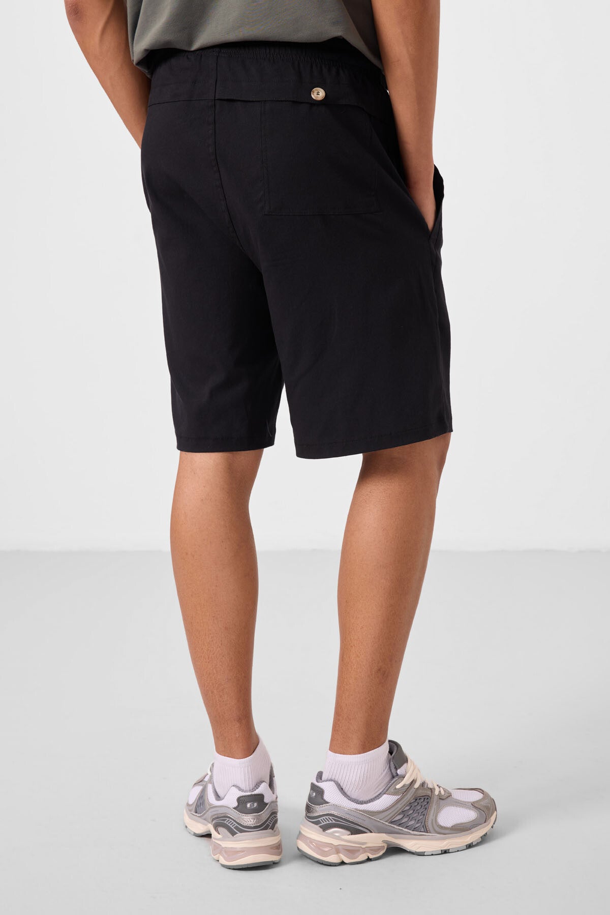 Siyah Standart Fit Dokuma Hafif Esnek Chino Erkek Şort - 81292