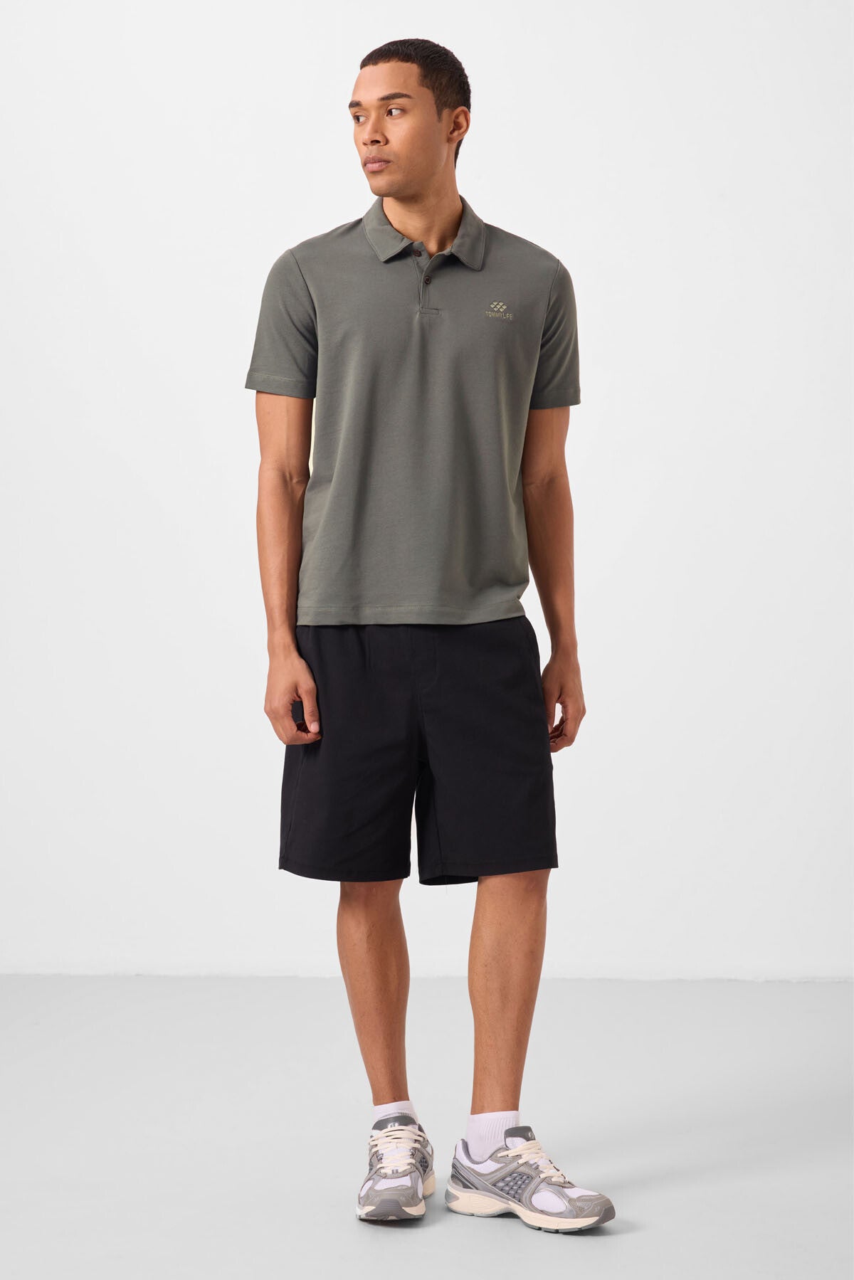 Siyah Standart Fit Dokuma Hafif Esnek Chino Erkek Şort - 81292