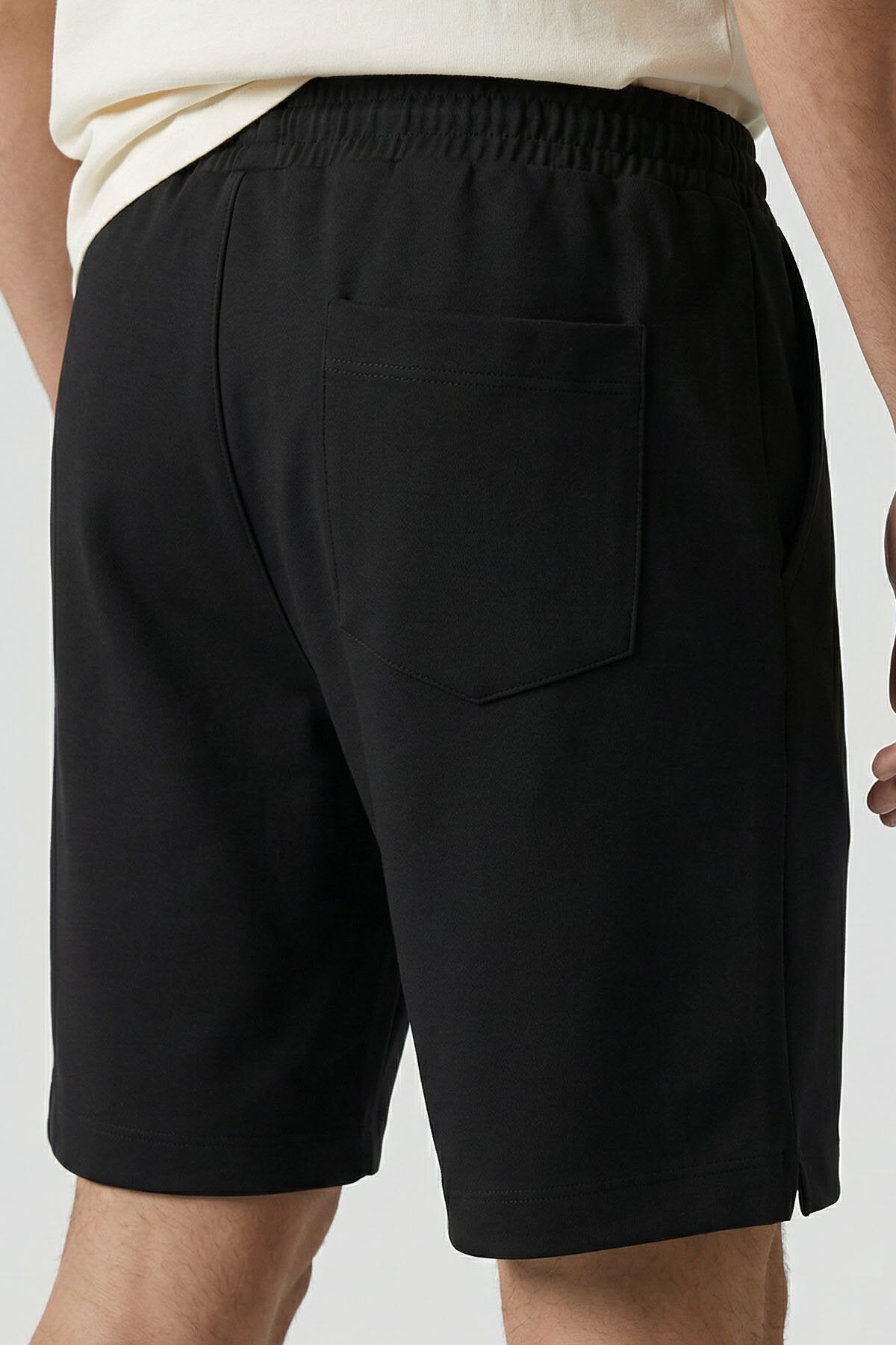 Siyah Standart Fit Basic Arka Cepli Erkek Şort - 81314
