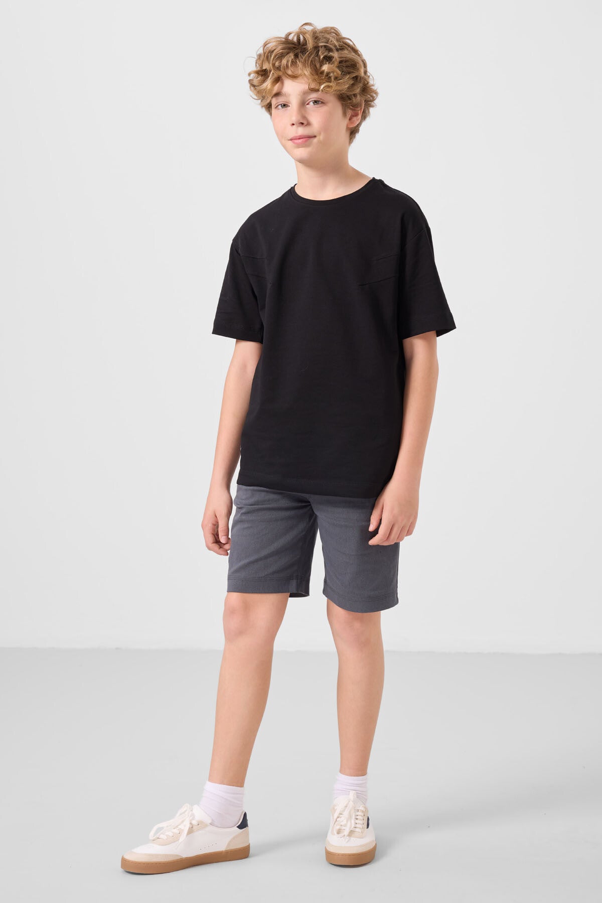 Siyah-Gri Pamuklu Oversize Fit Dokuma Hafif Esnek Chino Erkek Çocuk Şort Takım - 11277