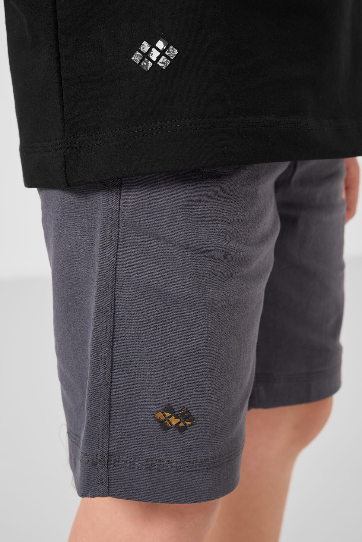 Siyah-Gri Pamuklu Oversize Fit Dokuma Hafif Esnek Chino Erkek Çocuk Şort Takım - 11277