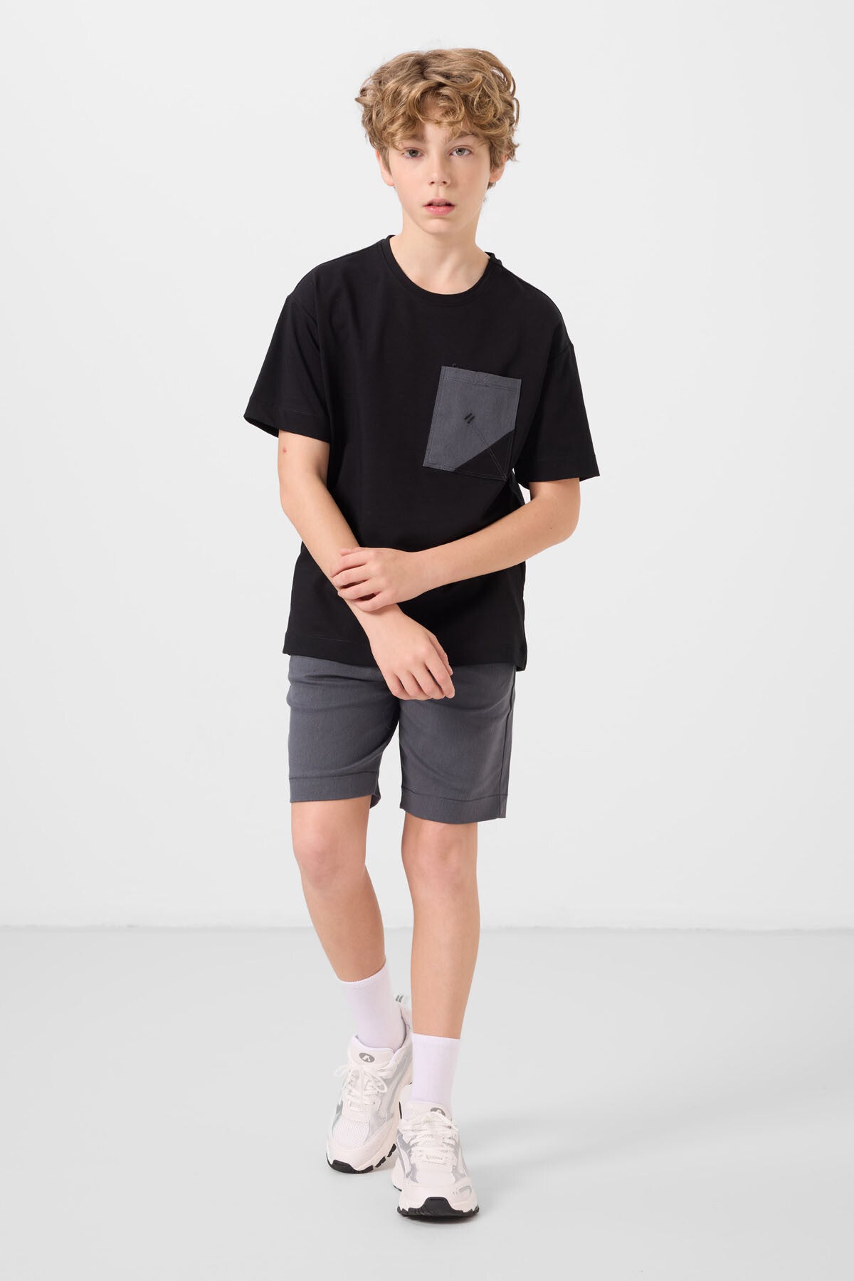 Siyah-Gri Pamuklu Oversize Fit Dokuma Hafif Esnek Chino Erkek Çocuk Şort Takım - 11278