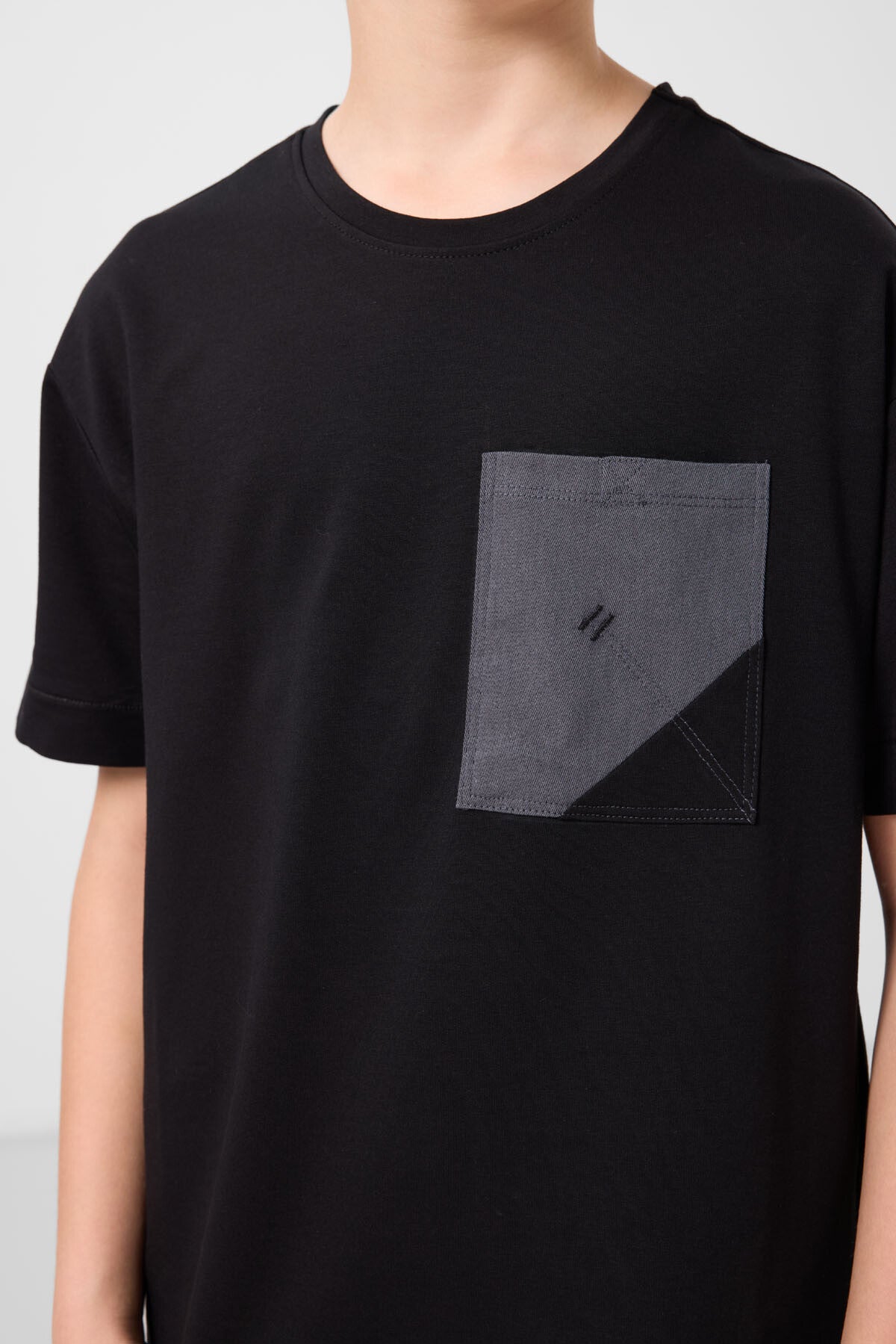 Siyah-Gri Pamuklu Oversize Fit Dokuma Hafif Esnek Chino Erkek Çocuk Şort Takım - 11278