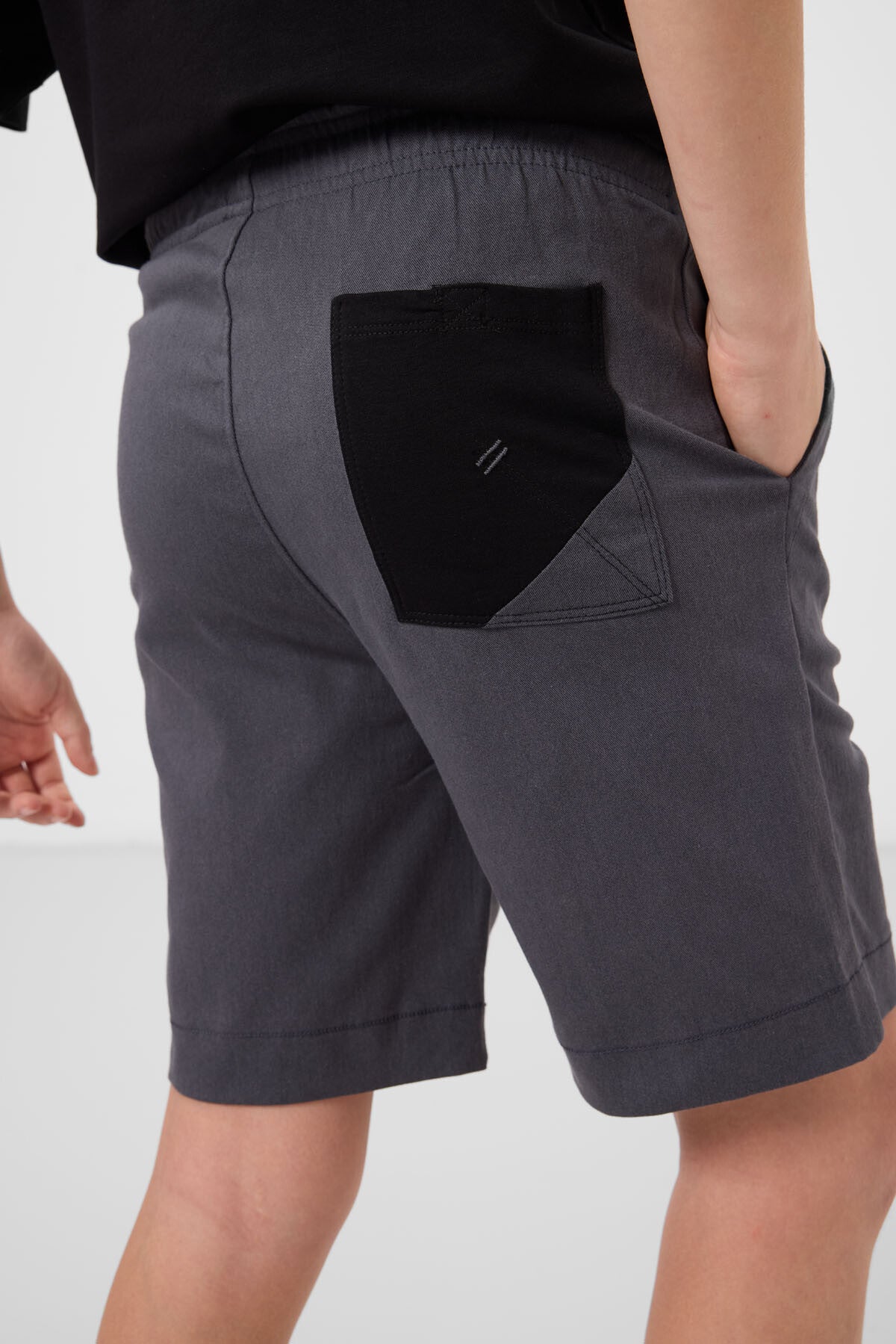 Siyah-Gri Pamuklu Oversize Fit Dokuma Hafif Esnek Chino Erkek Çocuk Şort Takım - 11278