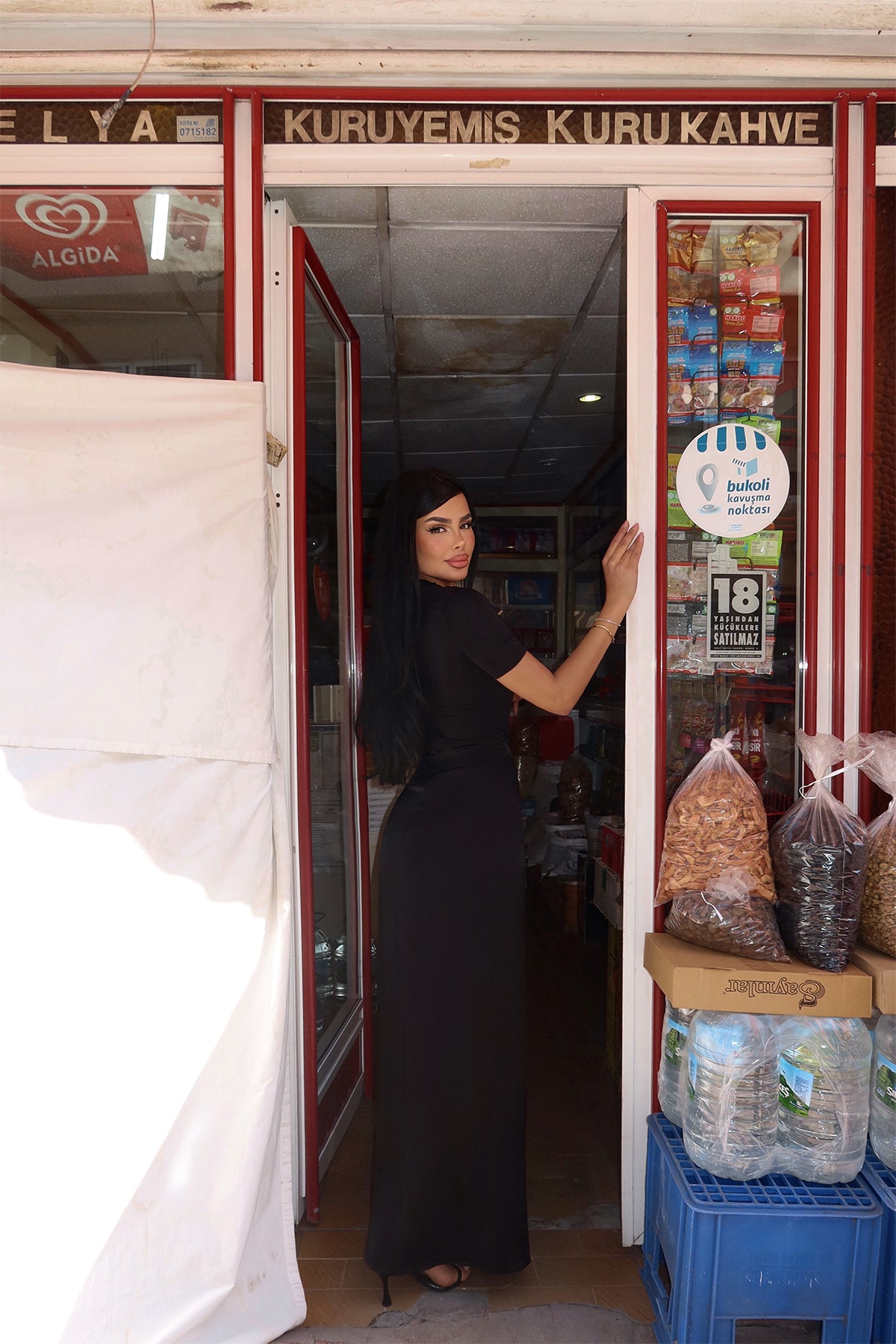 Siyah Gül Detay Uzun Elbise ATE-2501