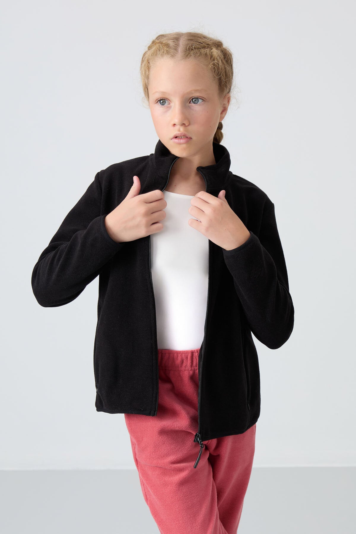 Siyah Kalın Yumuşak Dokulu Standart Fit Nakışlı Polar Kız Çocuk Sweatshirt - 75154