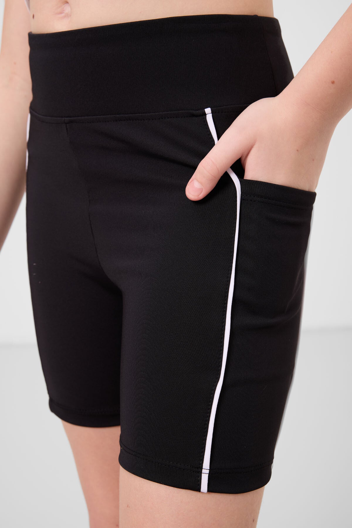 Siyah Esnek Standart Fit Basic Performans Kız Çocuk Tayt - 75189