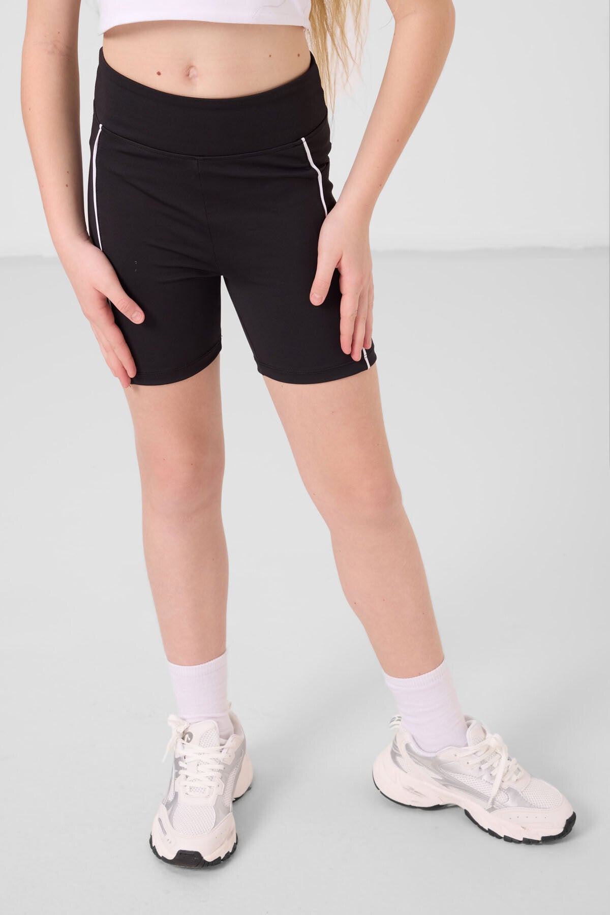 Siyah Esnek Standart Fit Basic Performans Kız Çocuk Tayt - 75189