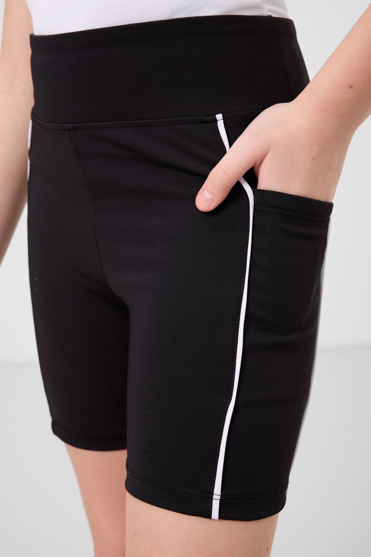 Siyah Esnek Standart Fit Basic Performans Kız Çocuk Tayt - 75189