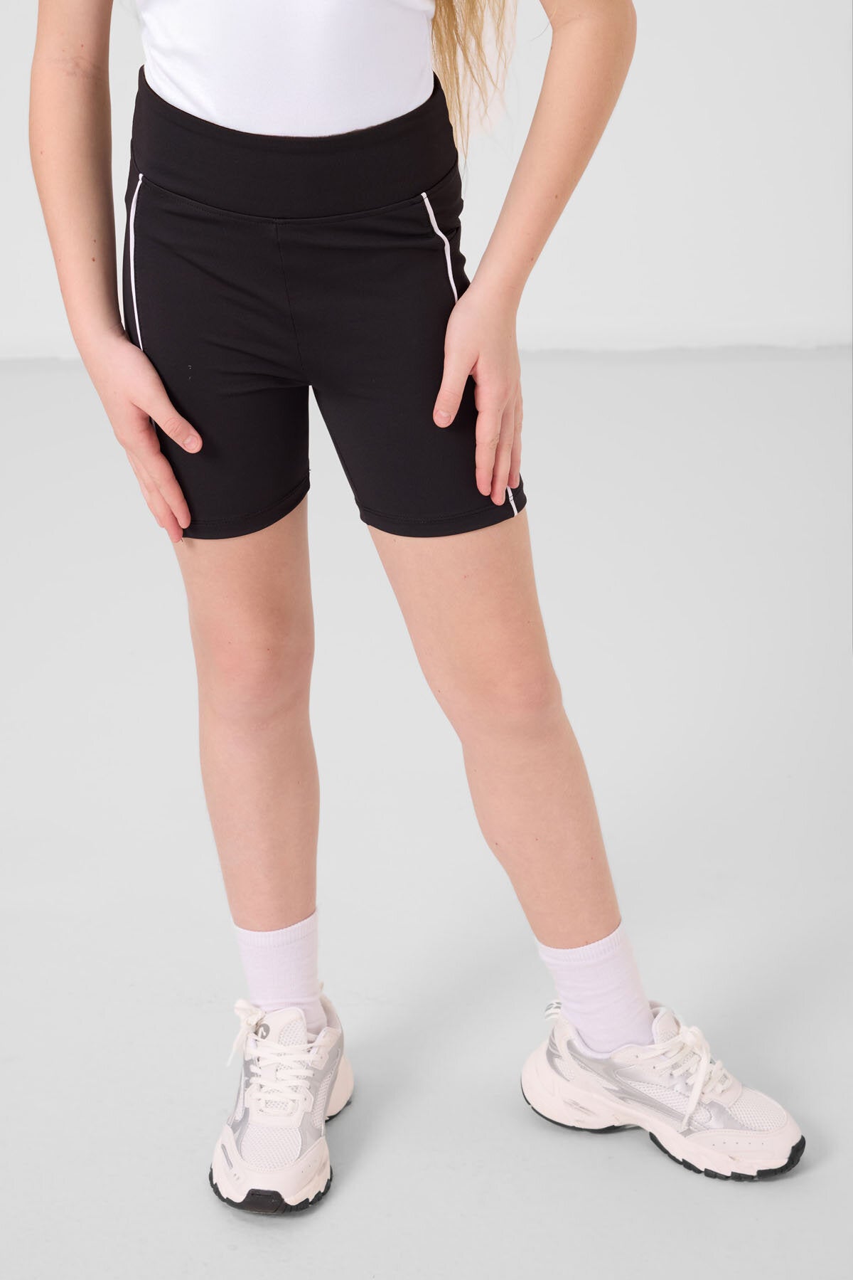 Siyah Esnek Standart Fit Basic Performans Kız Çocuk Tayt - 75189