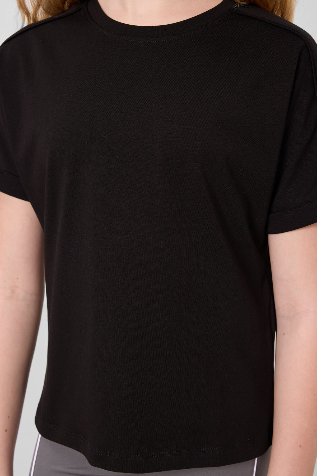 Siyah Pamuklu O Yaka Oversize Fit Basic Kız Çocuk T-Shirt - 75182