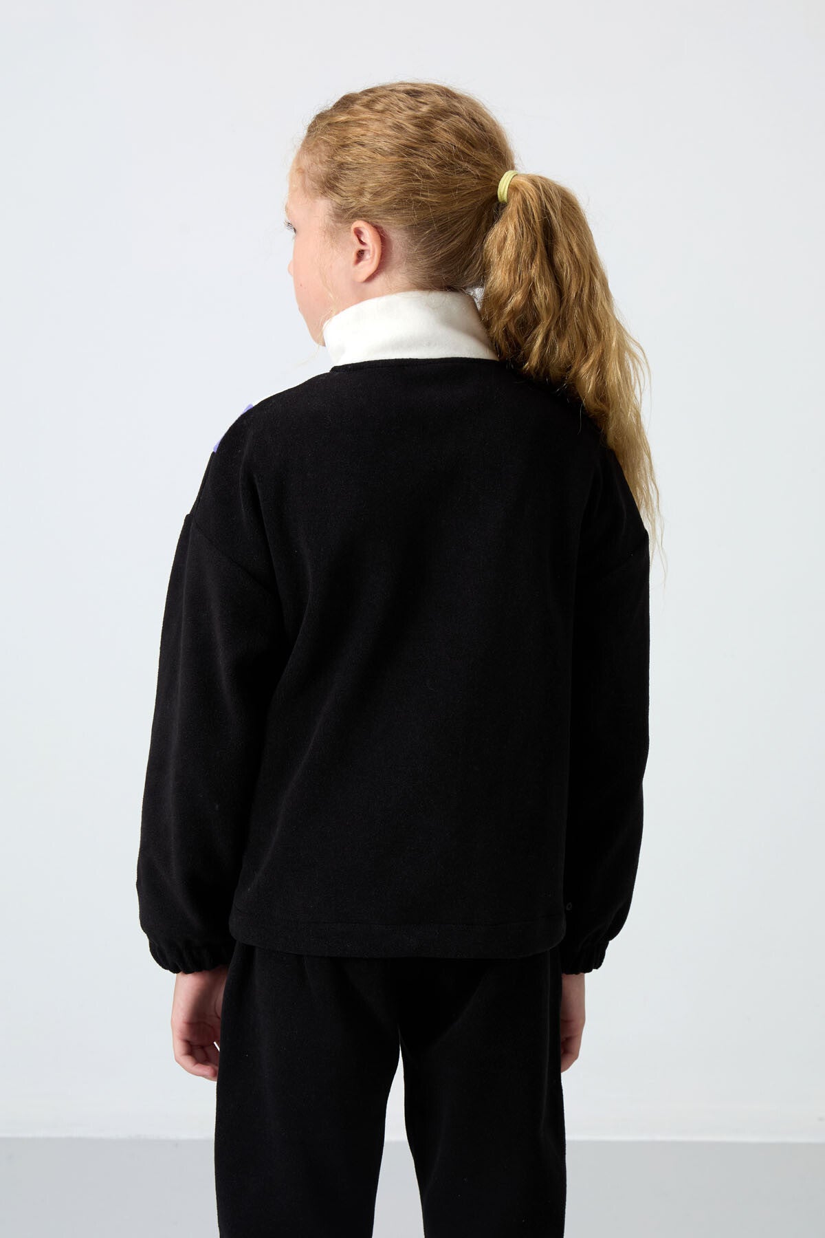 Siyah Kalın Yumuşak Dokulu Oversize Nakışlı Polar Kız Çocuk Sweatshirt - 75153