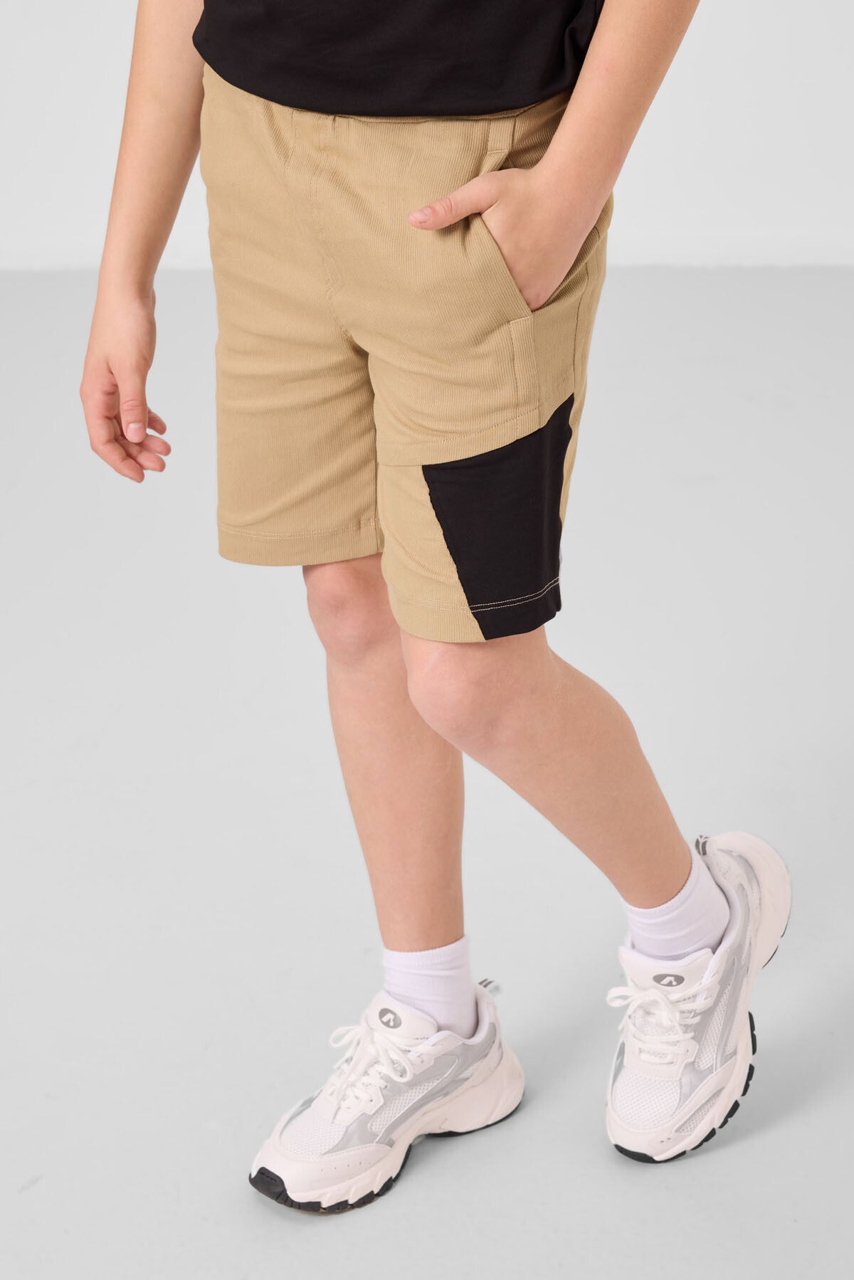 Siyah-Koyu Bej Pamuklu Oversize Fit Dokuma Hafif Esnek Chino Erkek Çocuk Şort Takım - 11275