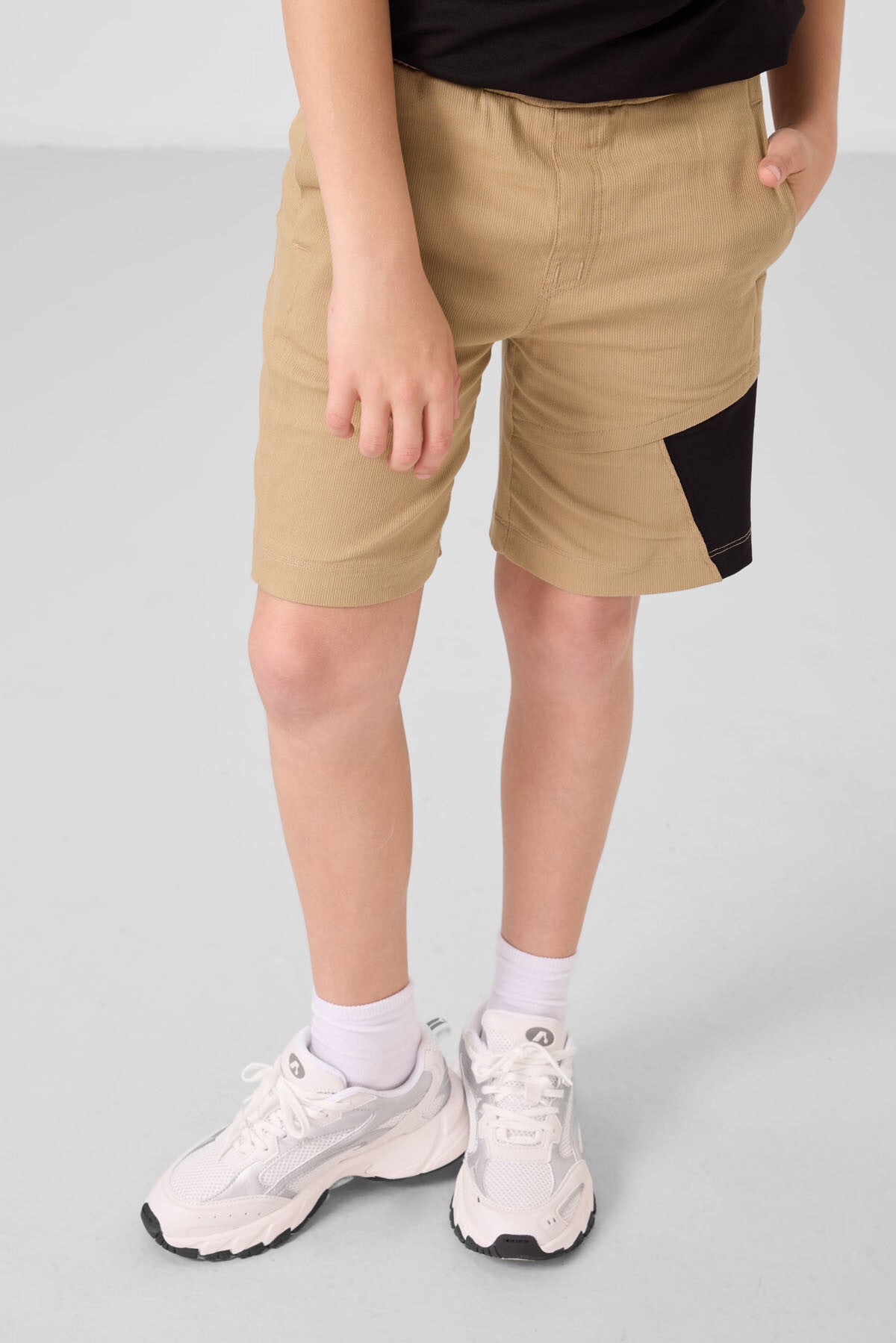 Siyah-Koyu Bej Pamuklu Oversize Fit Dokuma Hafif Esnek Chino Erkek Çocuk Şort Takım - 11275