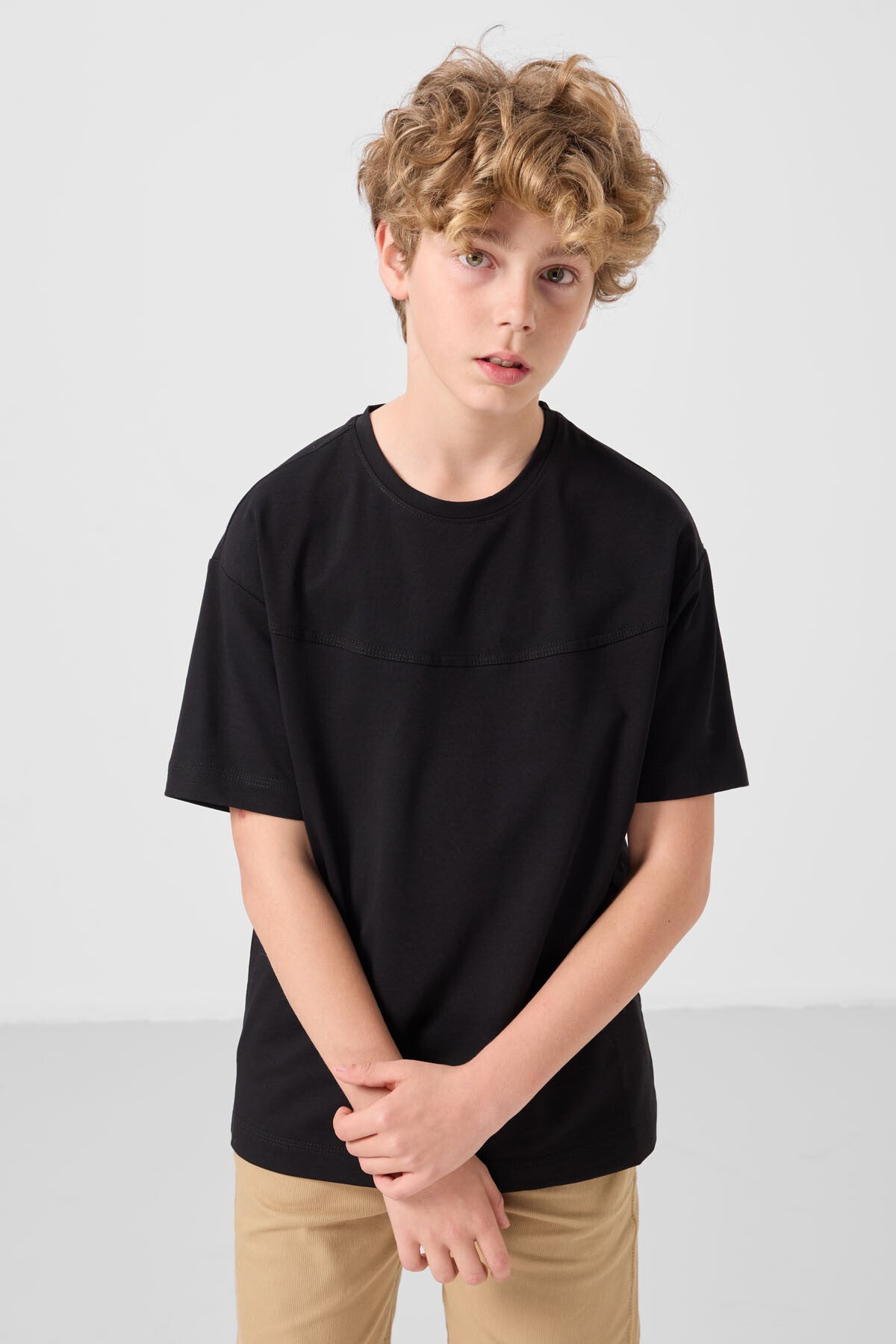 Siyah-Koyu Bej Pamuklu Oversize Fit Dokuma Hafif Esnek Chino Erkek Çocuk Şort Takım - 11279