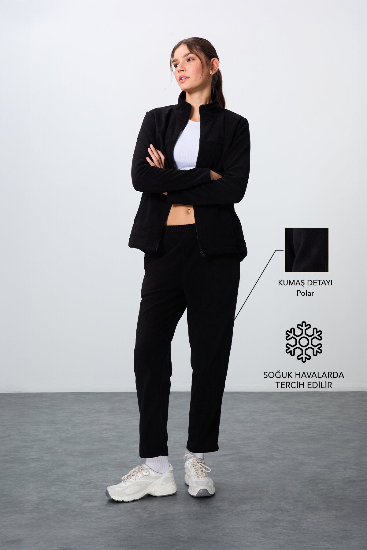 Siyah Kalın Yumuşak Dokulu Dik Yaka Oversize Nakışlı Polar Kadın Eşofman Takım -95339