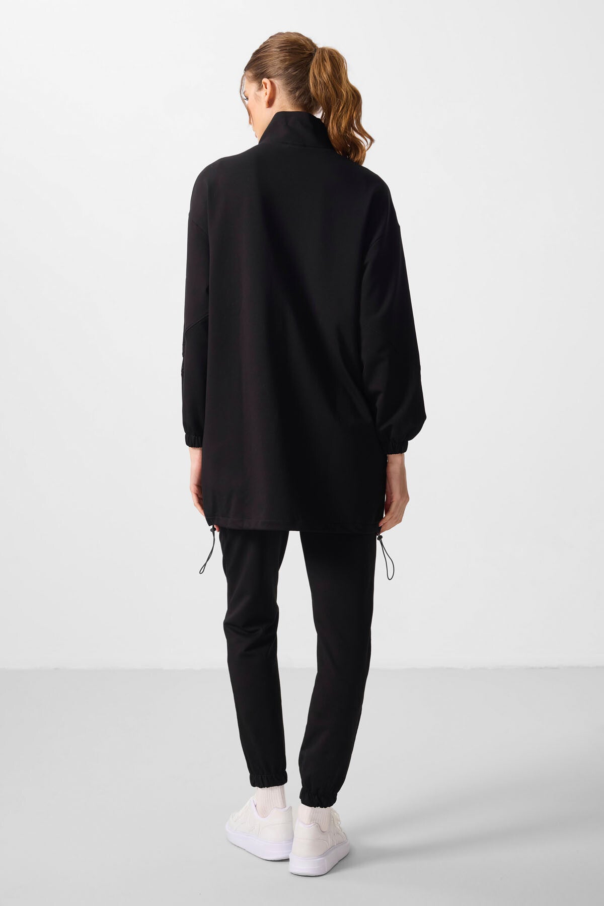 Siyah Dik Yaka Fermuarlı Rahat Form Kadın Eşofman Tunik Takım - 95345