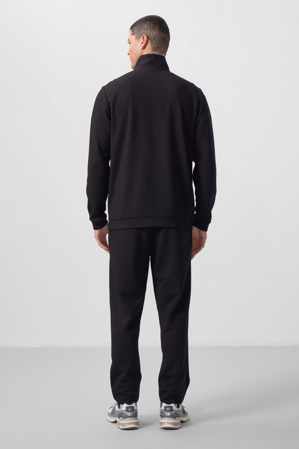 Siyah Yüzeyi Dokulu Rahat Form Erkek Eşofman Takım - 85273