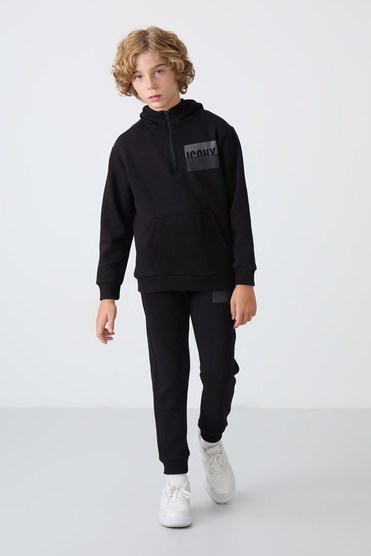 Siyah Pamuklu Kalın İçi Tüylü Yumuşak Dokulu Standart Fit Baskılı Erkek Çocuk Eşofman Takım - 11246