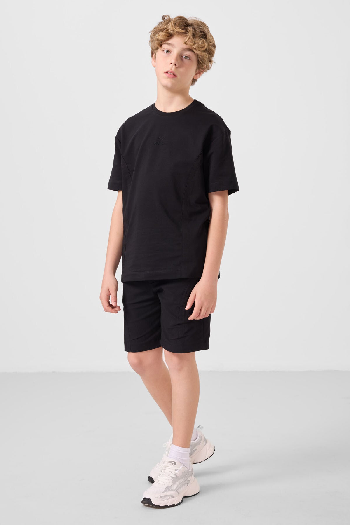 Siyah Pamuklu Oversize Fit Dokuma Hafif Esnek Chino Erkek Çocuk Şort Takım - 11276