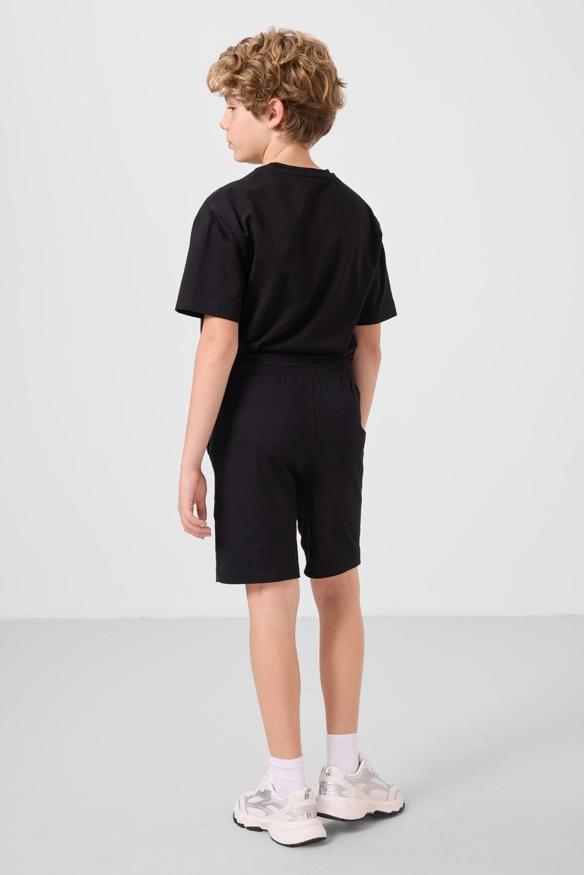 Siyah Pamuklu Oversize Fit Dokuma Hafif Esnek Chino Erkek Çocuk Şort Takım - 11276
