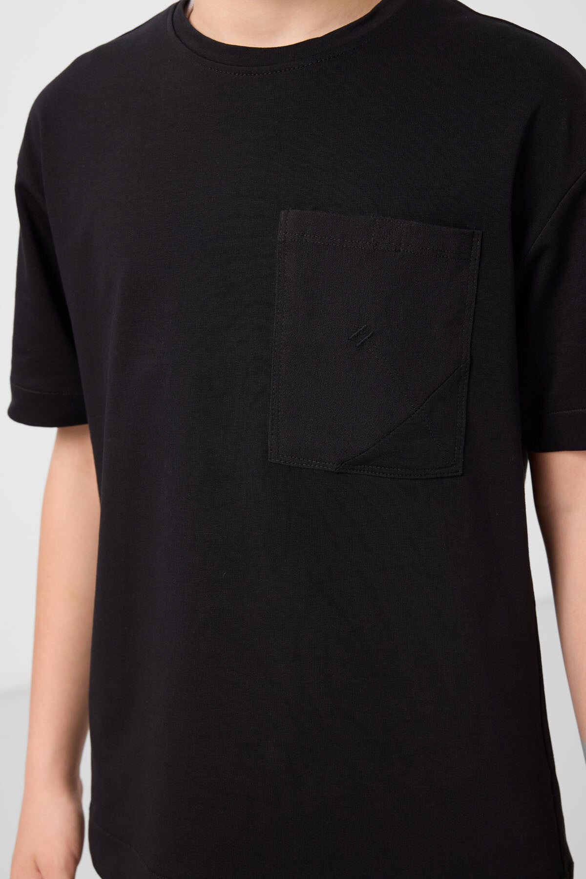 Siyah Pamuklu Oversize Fit Dokuma Hafif Esnek Chino Erkek Çocuk Şort Takım - 11278