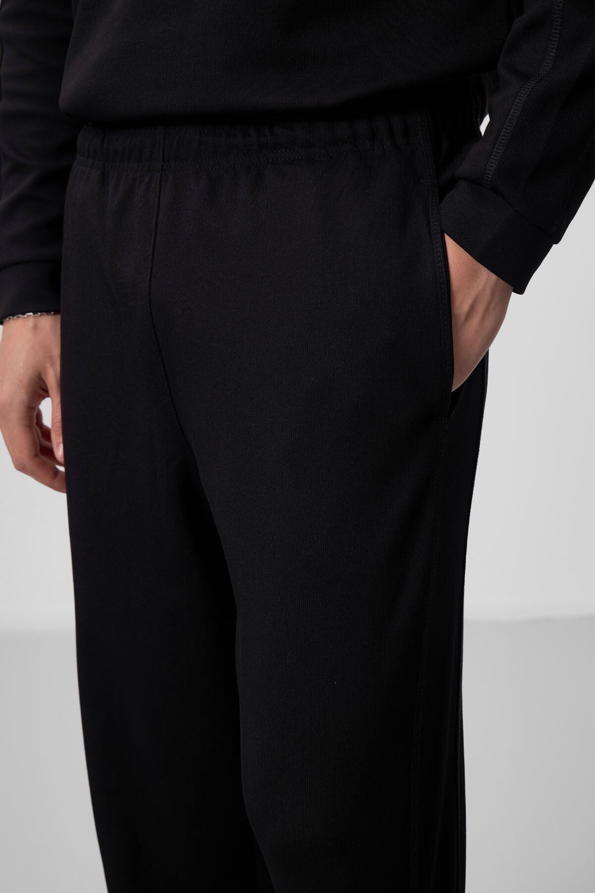 Siyah Yüzeyi Dokulu Oversize Erkek Eşofman Takım - 85275