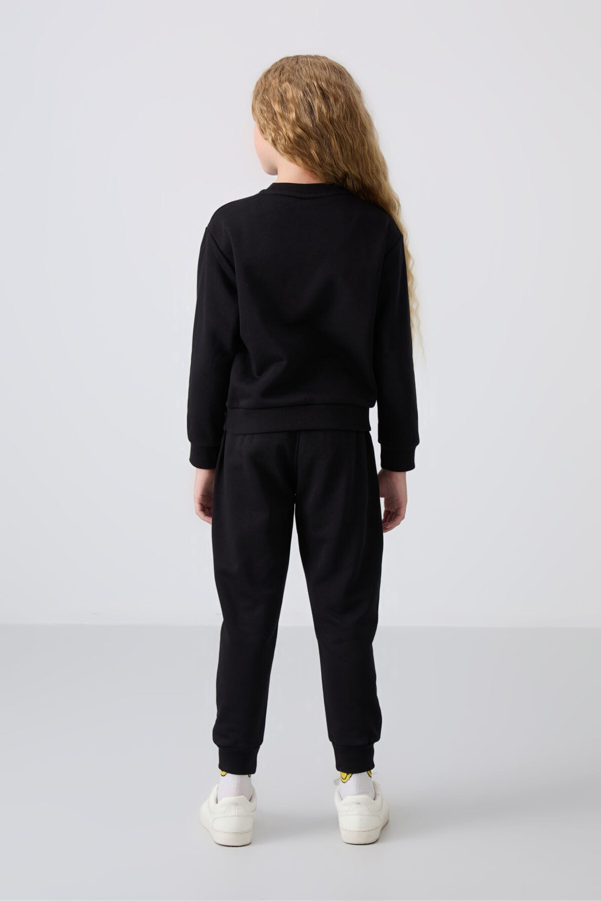 Siyah Pamuklu İçi Tüylü Yumuşak Dokulu Oversize Nakışlı Kız Çocuk Eşofman Takım - 75145