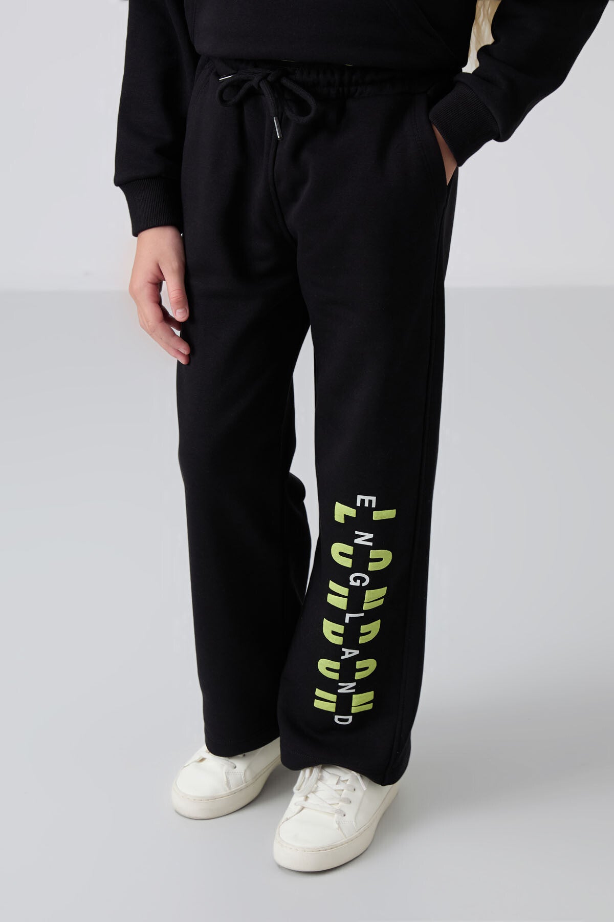 Siyah Pamuklu İçi Tüylü Yumuşak Dokulu Oversize Baskılı Kız Çocuk Eşofman Takım - 75147