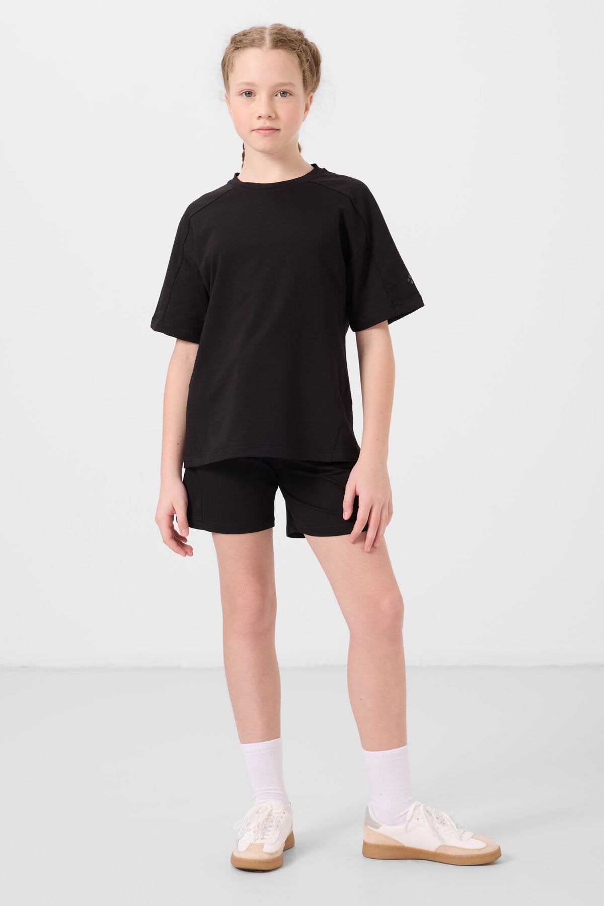 Siyah Pamuklu Yumuşak Dokulu Standart Fit Basic Kız Çocuk Şort Takım - 75184