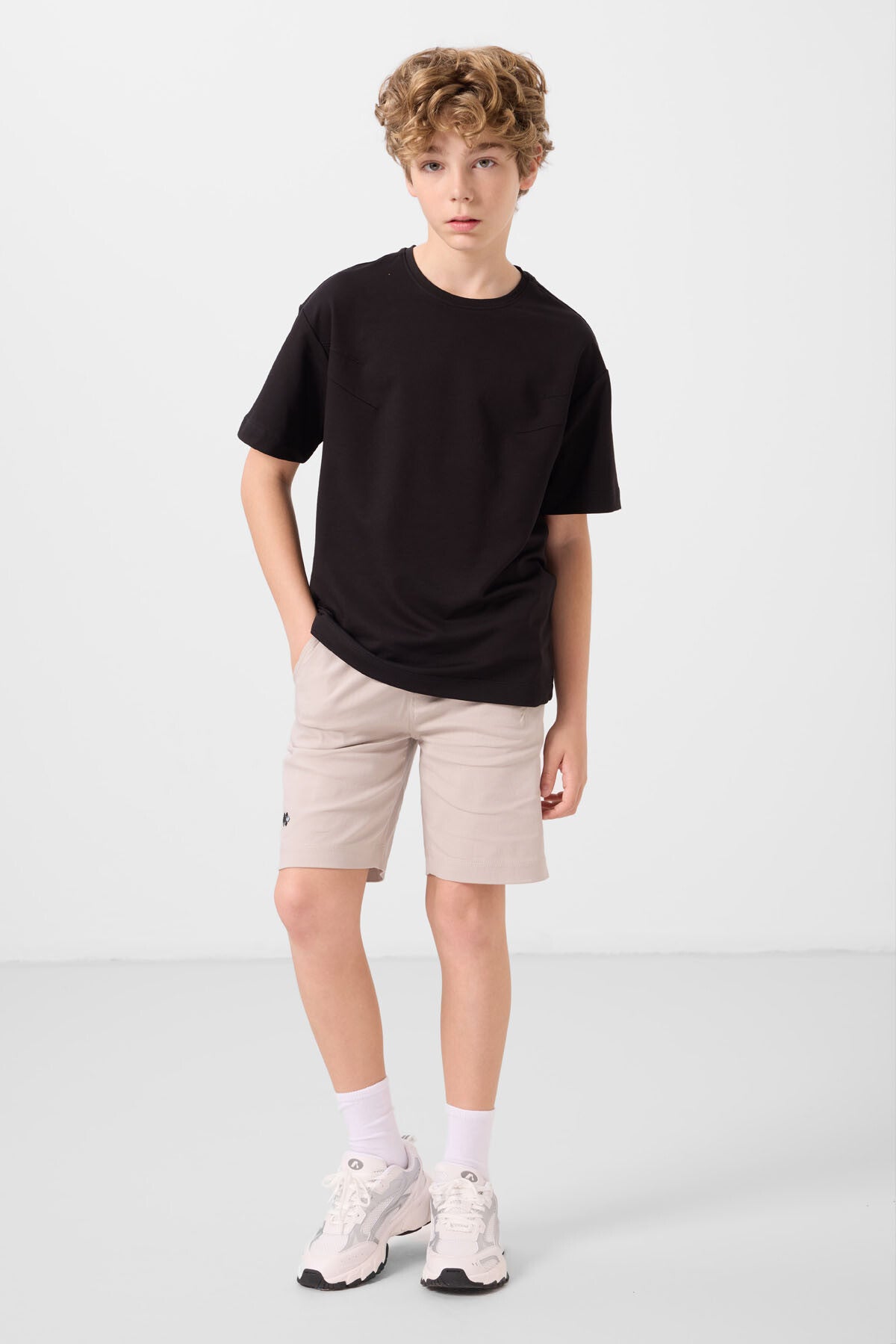 Siyah-Taş Pamuklu Oversize Fit Dokuma Hafif Esnek Chino Erkek Çocuk Şort Takım - 11277