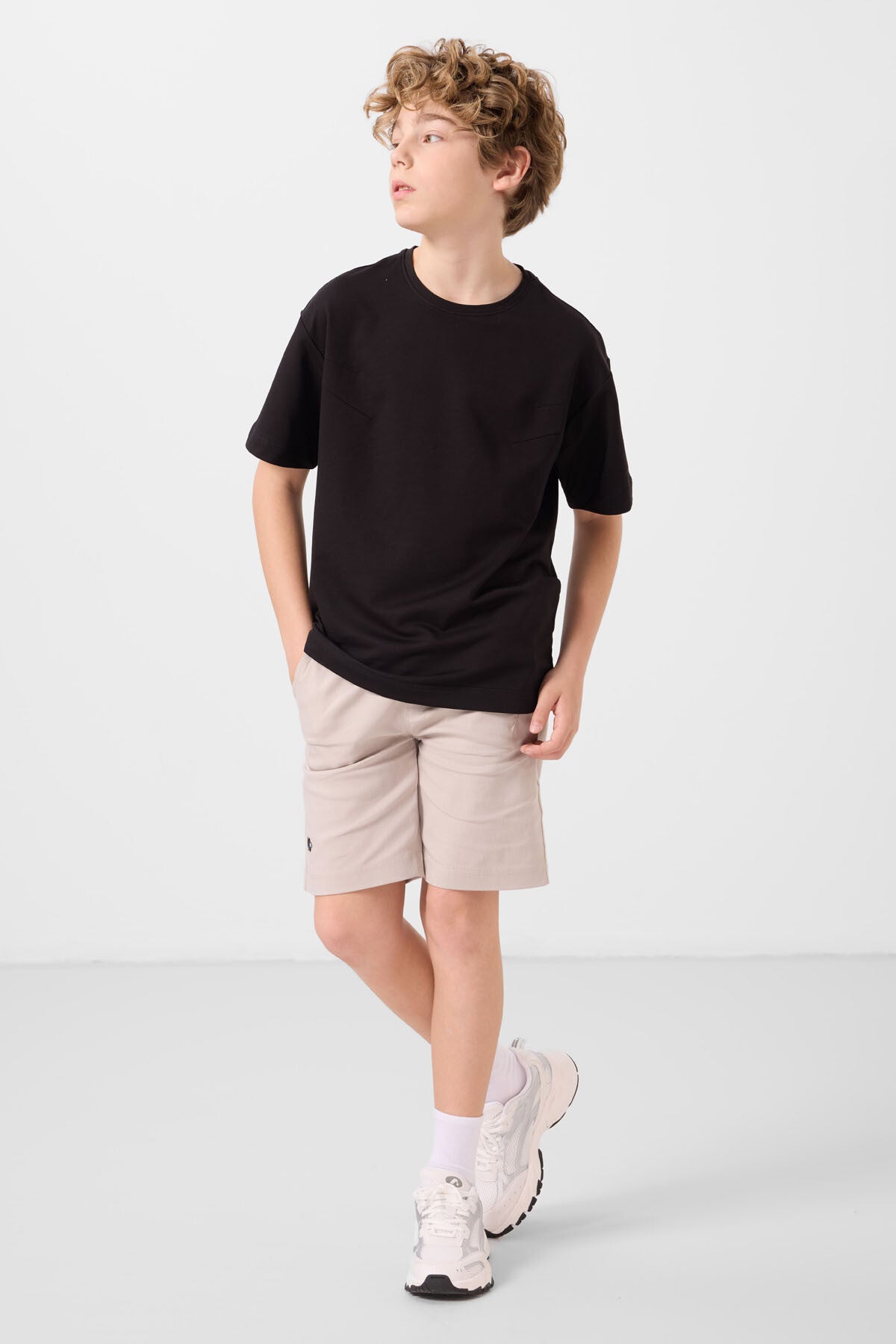 Siyah-Taş Pamuklu Oversize Fit Dokuma Hafif Esnek Chino Erkek Çocuk Şort Takım - 11277