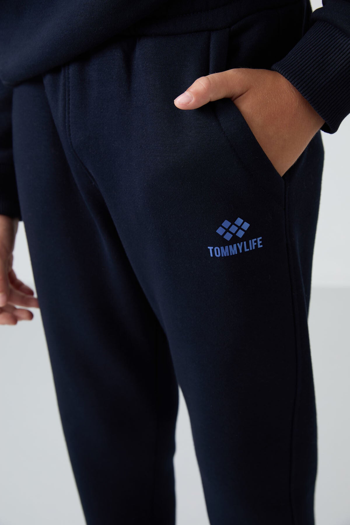 Soft Vişne-Lacivert Pamuklu Kalın İçi Tüylü Standart Fit Nakışlı Erkek Çocuk Eşofman Takım - 11255