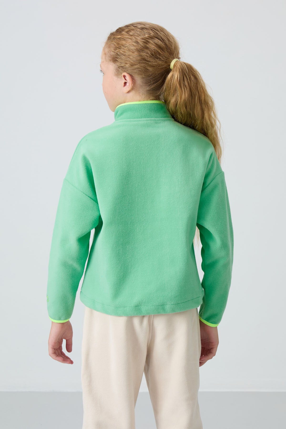 Su Yeşil Kalın Yumuşak Dokulu Standart Fit Nakışlı Polar Kız Çocuk Sweatshirt - 75151