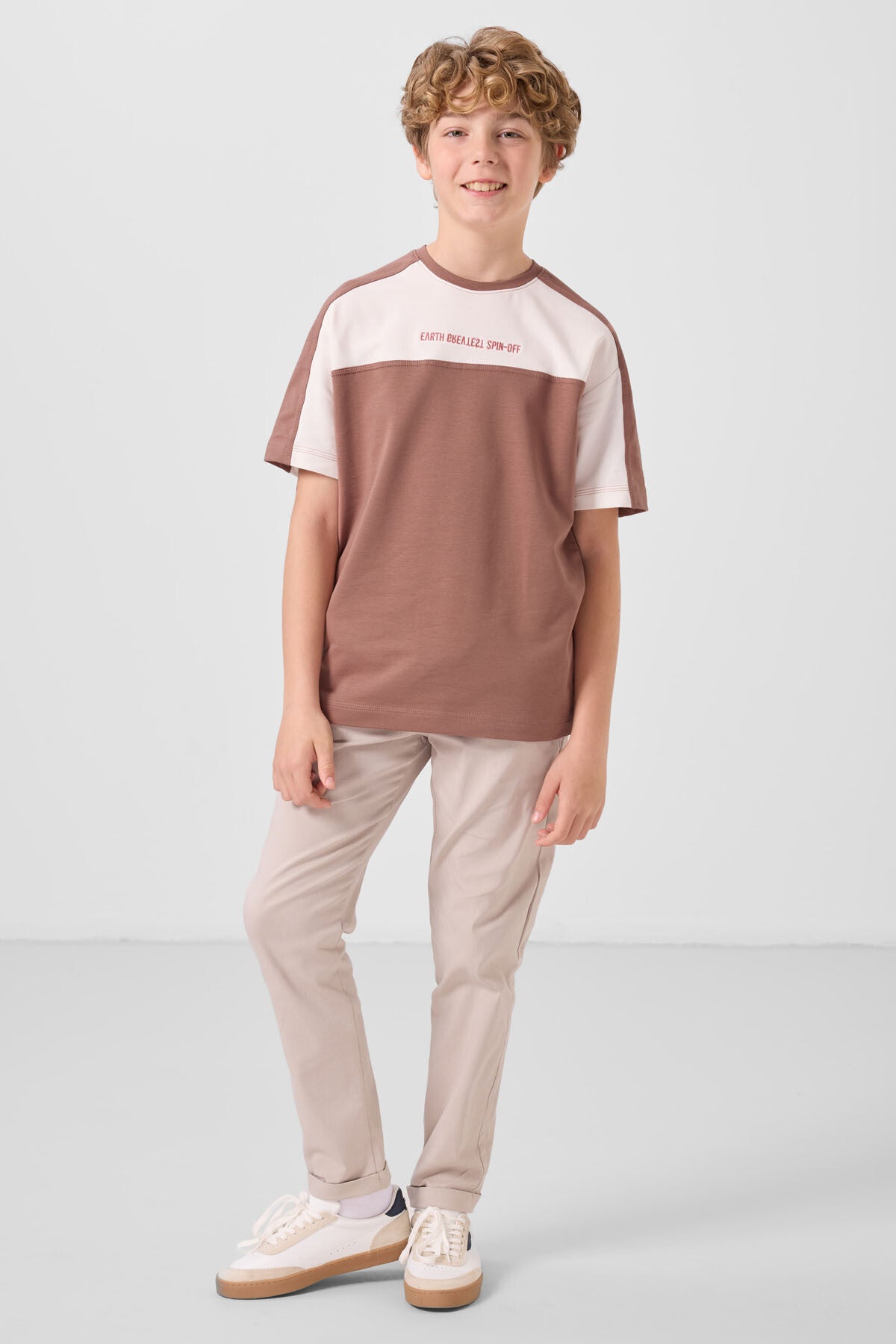 Tarçın Pamuklu Yumuşak Dokulu Oversize Fit Nakışlı Erkek Çocuk T-Shirt - 11290