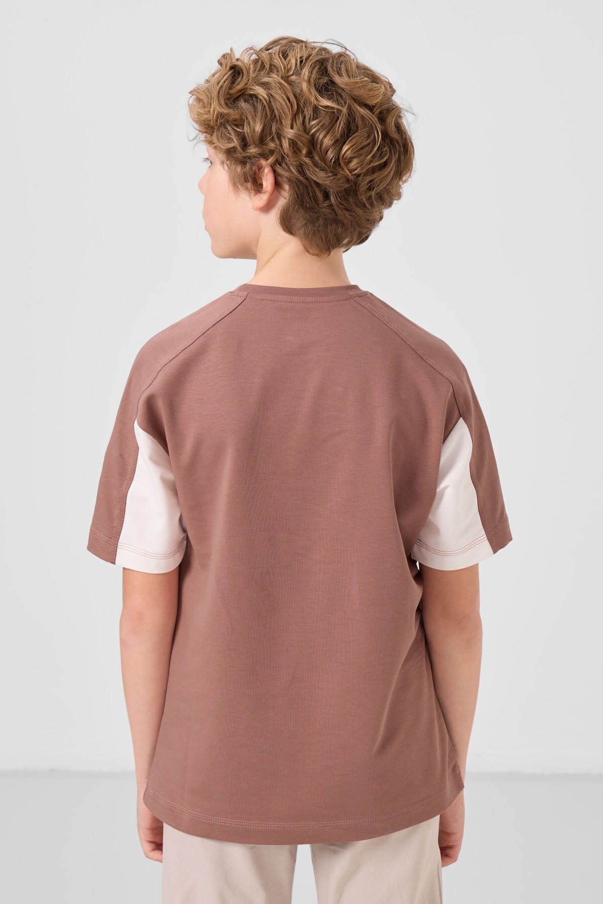Tarçın Pamuklu Yumuşak Dokulu Oversize Fit Nakışlı Erkek Çocuk T-Shirt - 11290