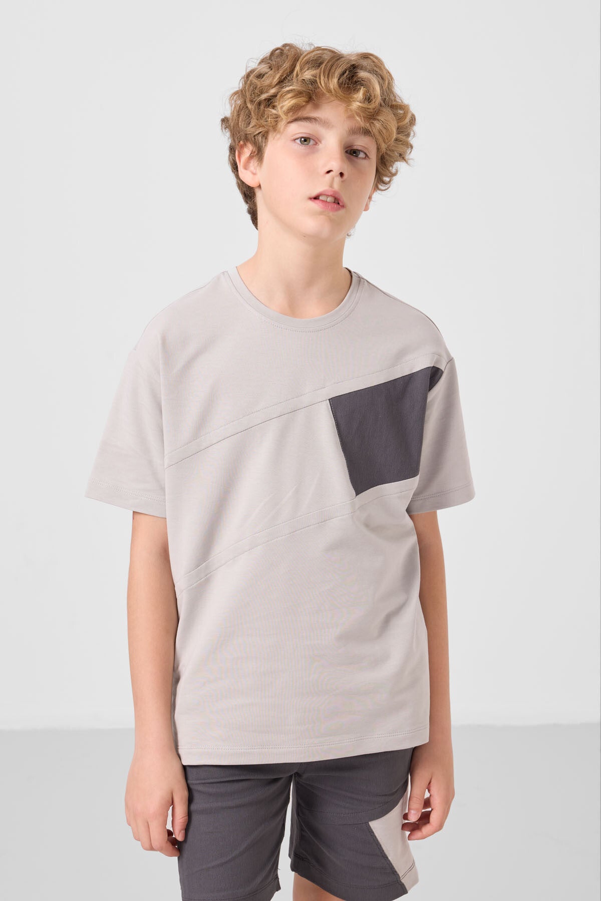 Taş-Antrasit Pamuklu Oversize Fit Dokuma Hafif Esnek Chino Erkek Çocuk Şort Takım - 11275