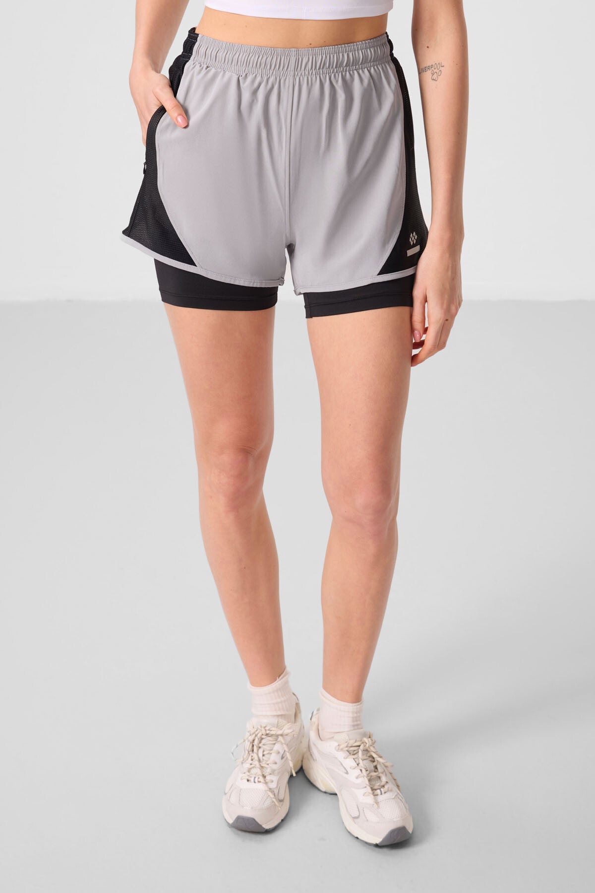 Taş Gizli Cep Fermuarlı Standart Kalıp Kadın İçi Taytlı Şort - 91015