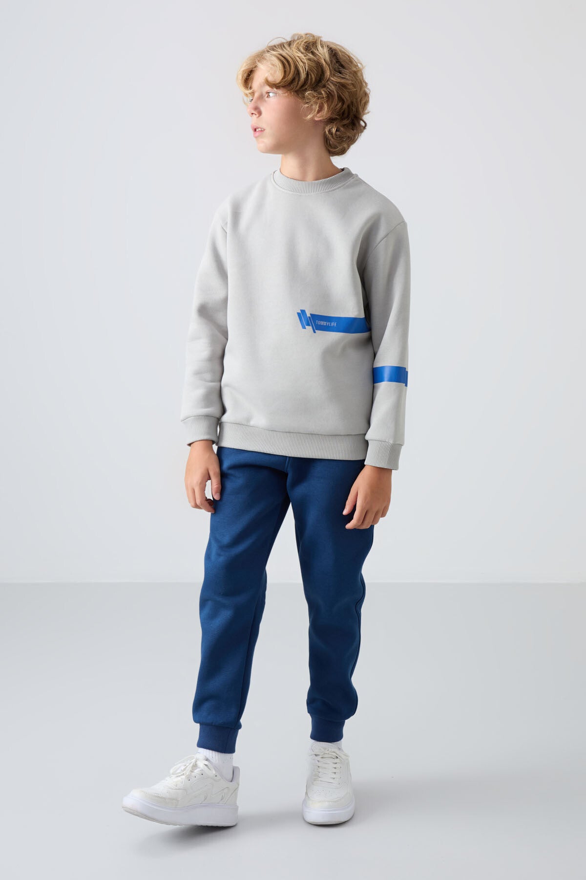 Taş Pamuklu Kalın İçi Tüylü Yumuşak Dokulu Standart Fit Baskılı Erkek Çocuk Sweatshirt - 11238