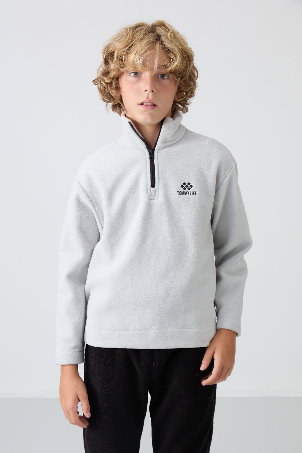 Taş Kalın Yumuşak Dokulu Standart Fit Nakışlı Polar Erkek Çocuk Sweatshirt - 11221