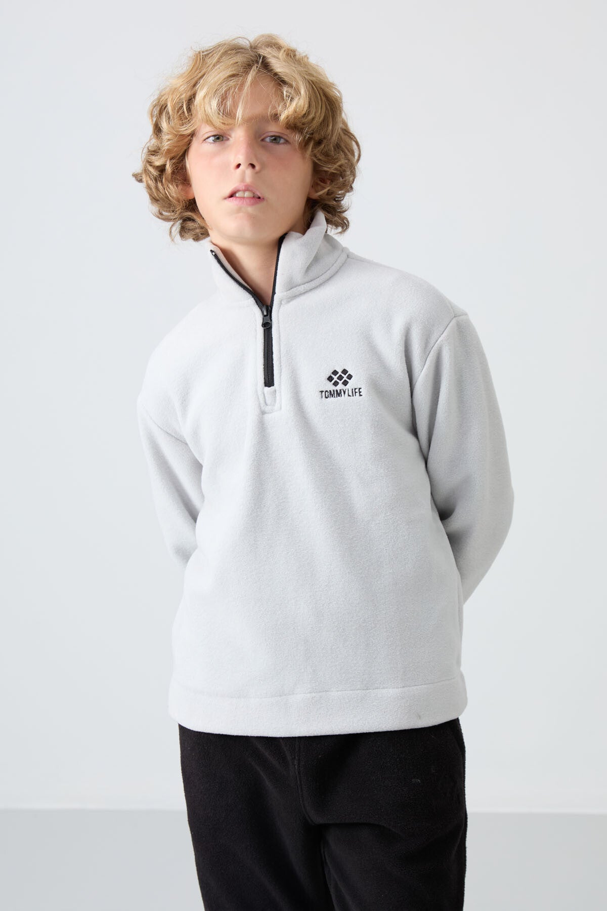 Taş Kalın Yumuşak Dokulu Standart Fit Nakışlı Polar Erkek Çocuk Sweatshirt - 11221