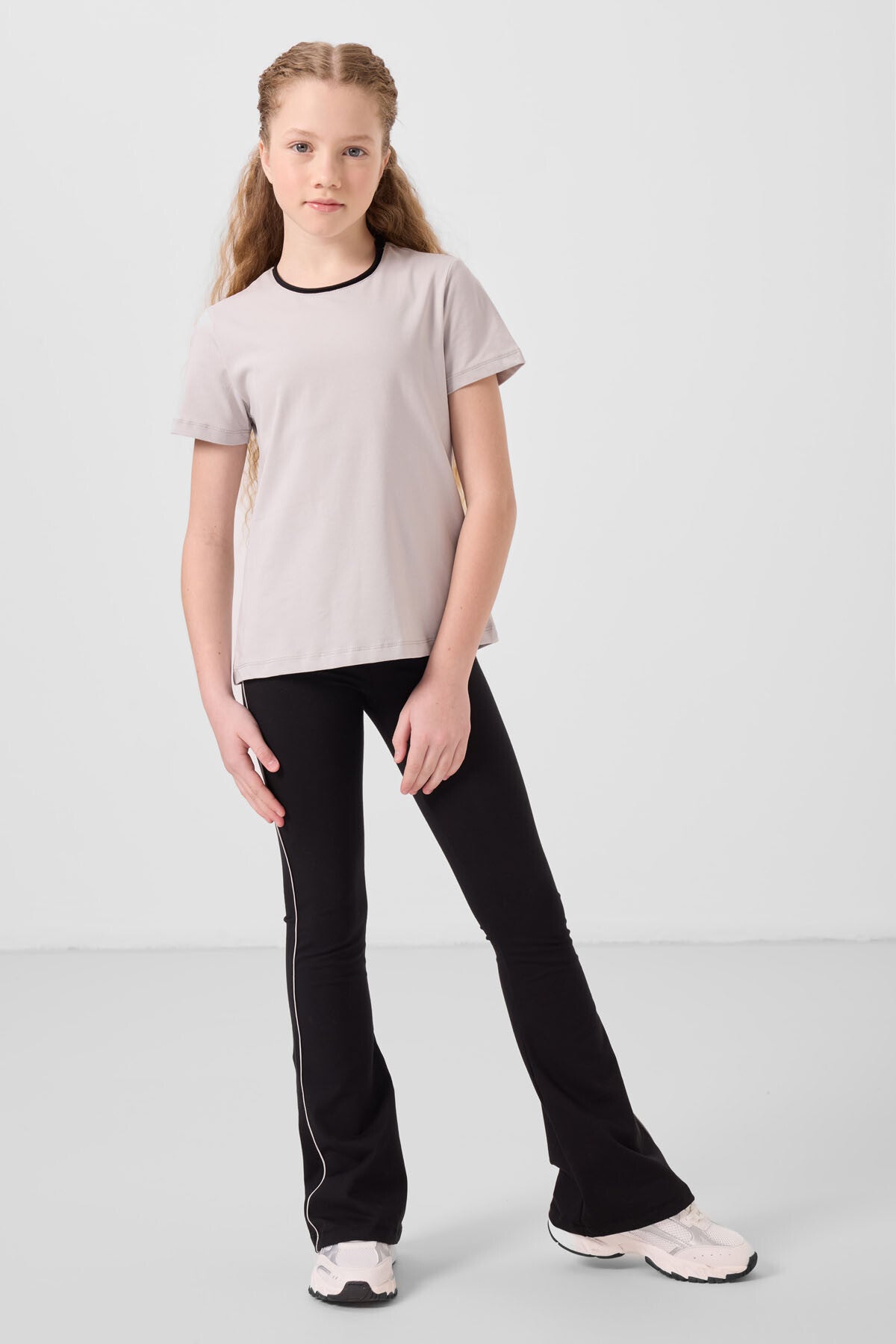 Taş-Siyah Pamuklu O Yaka Standart Fit Basic İspanyol Paça Kız Çocuk Tayt Takım - 75192