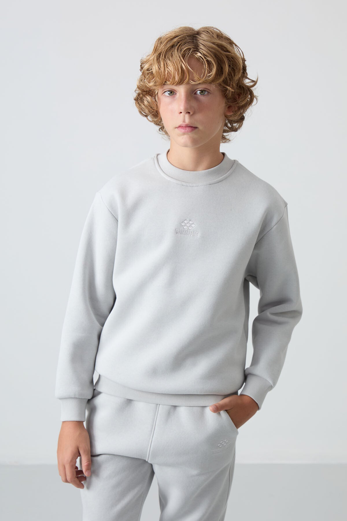 Taş Pamuklu Kalın İçi Tüylü Yumuşak Dokulu Standart Fit Nakışlı Erkek Çocuk Eşofman Takım - 11249