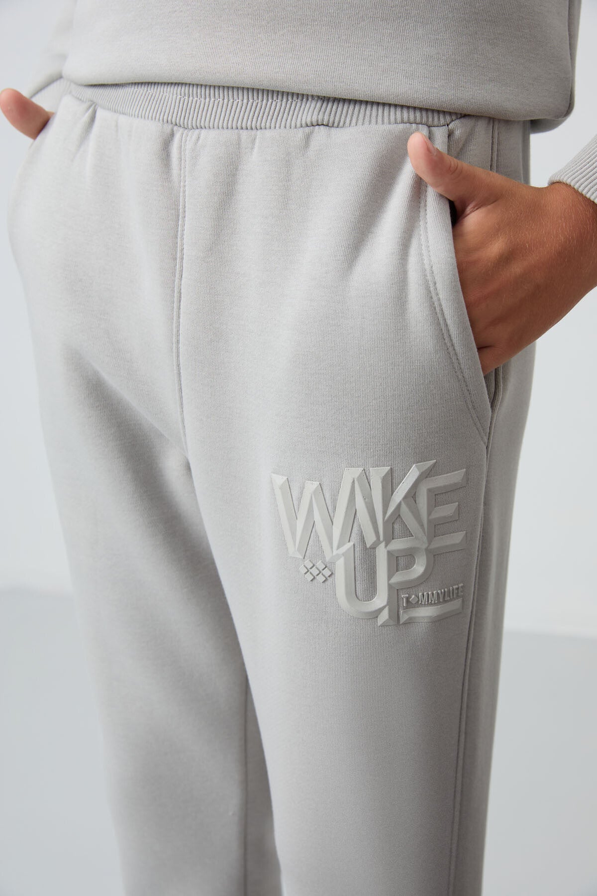 Taş Pamuklu Kalın İçi Tüylü Yumuşak Dokulu Standart Fit Baskılı Erkek Çocuk Eşofman Takım - 11253