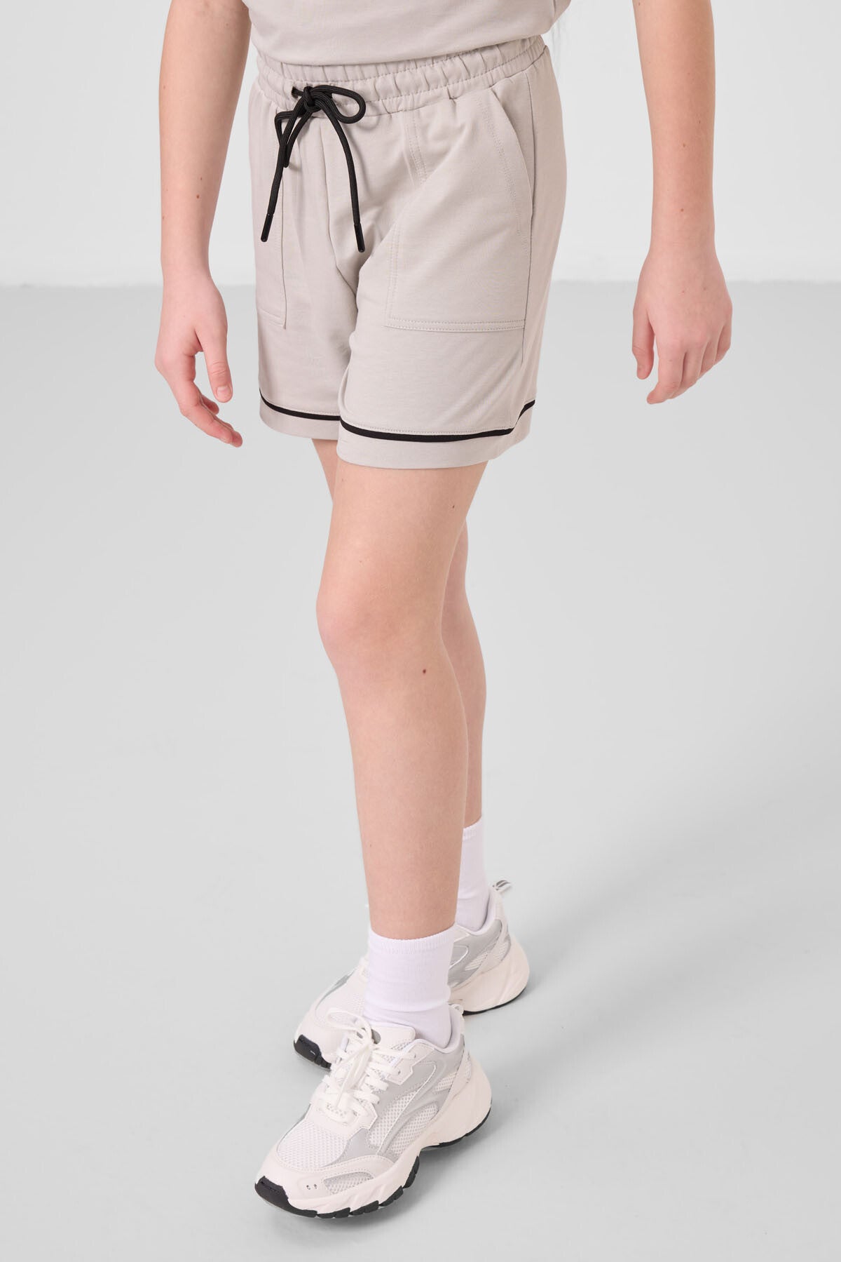 Taş Pamuklu Yumuşak Dokulu Standart Fit Basic Kız Çocuk Şort Takım - 75183