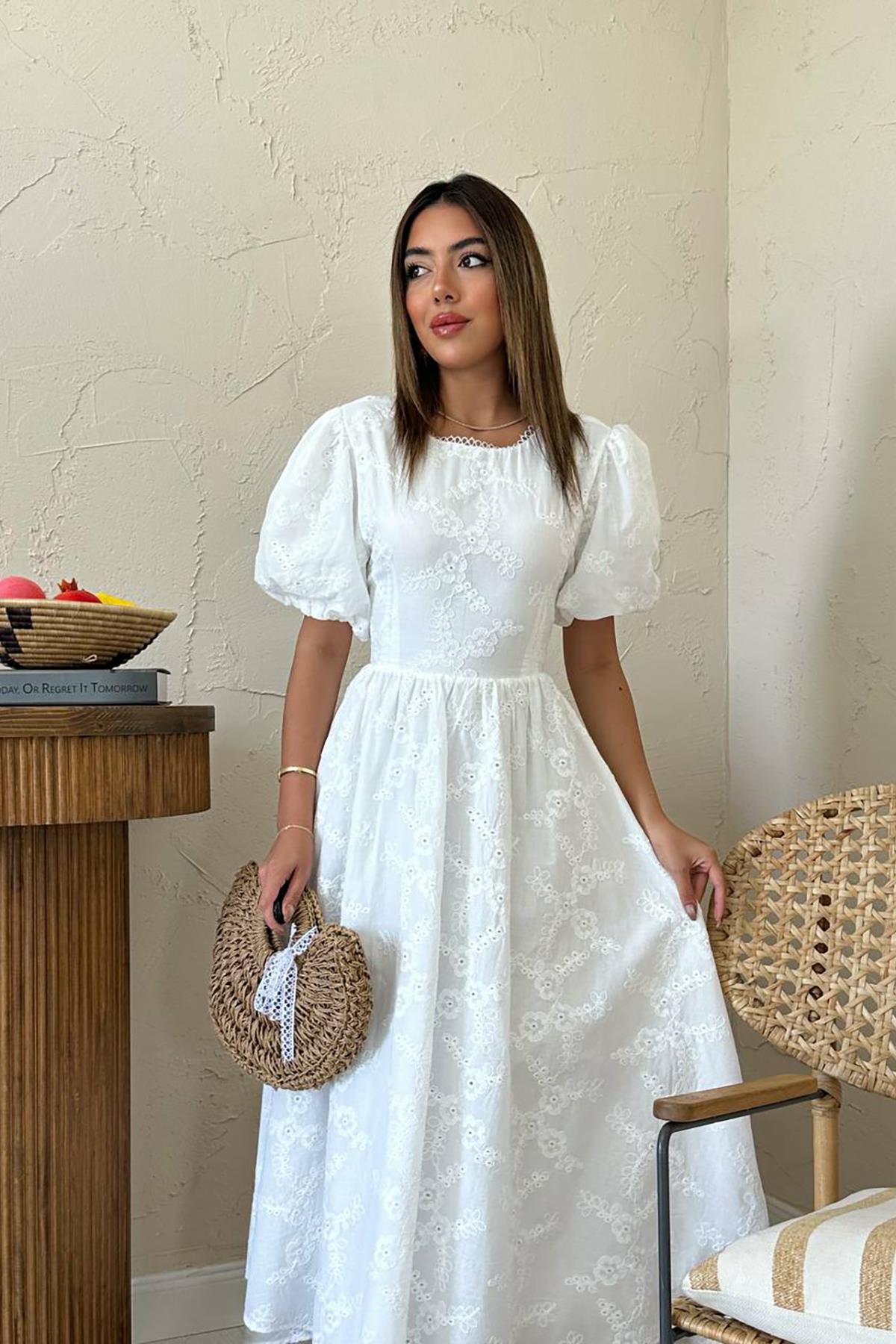 Toptan Beyaz Arkası Bağlamalı Brode Elbise